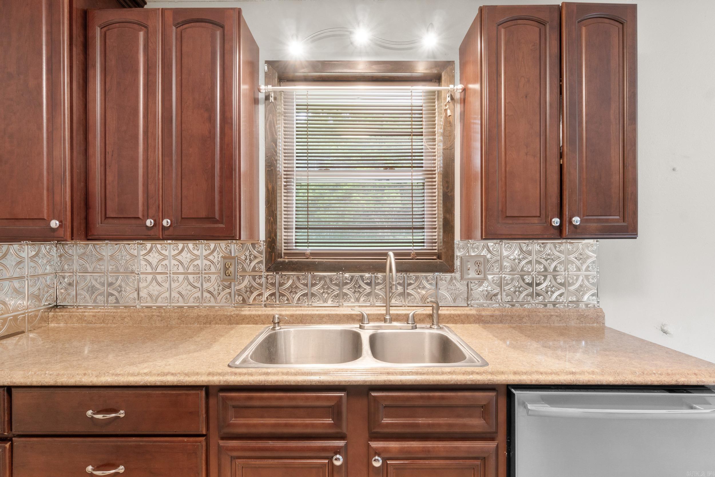 CEDAR CREST - Residential