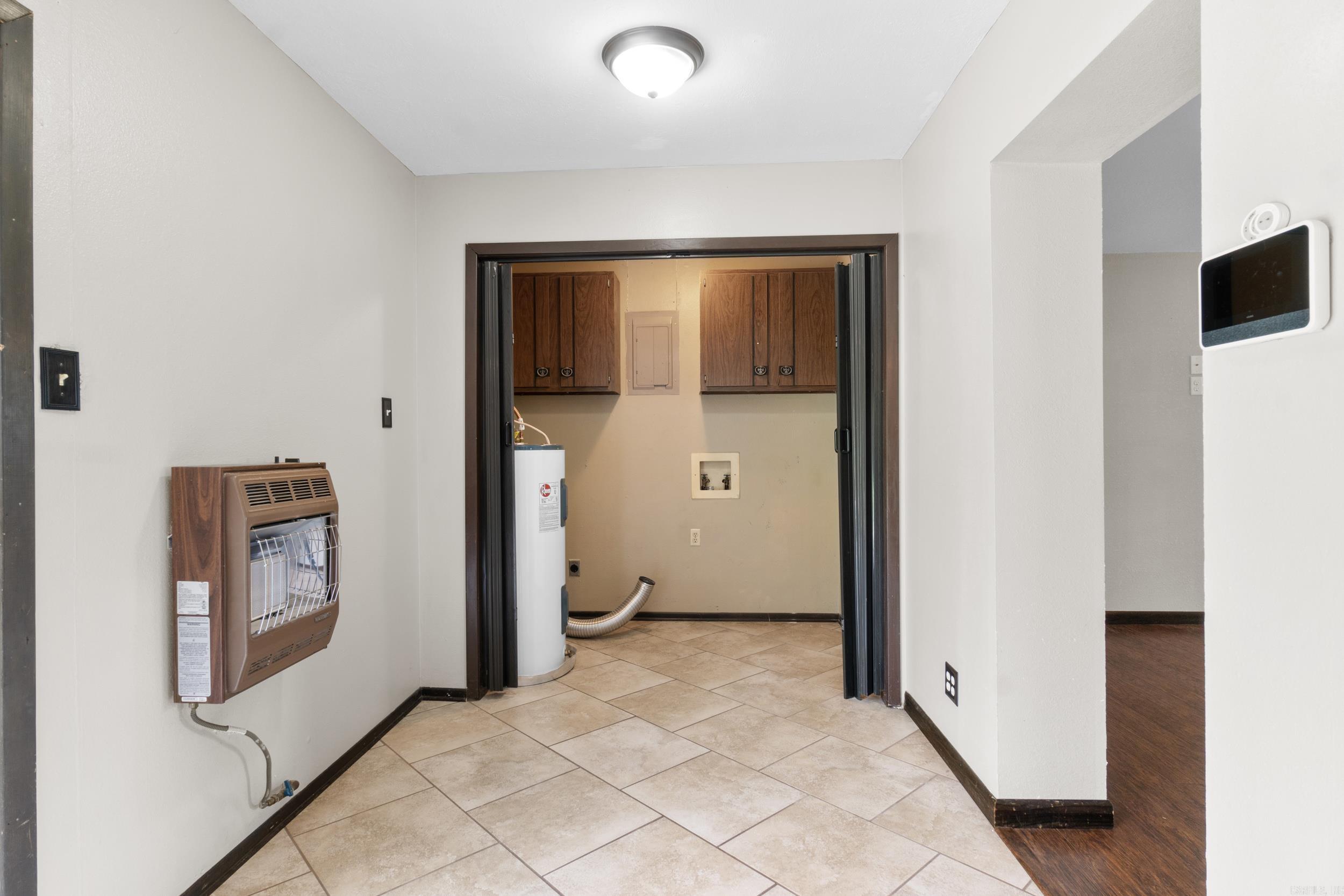 CEDAR CREST - Residential