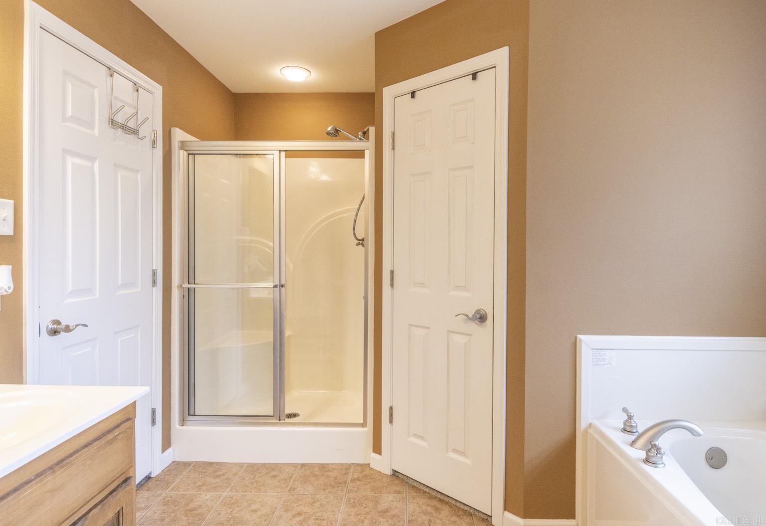 ROLLING BROOK - Residential