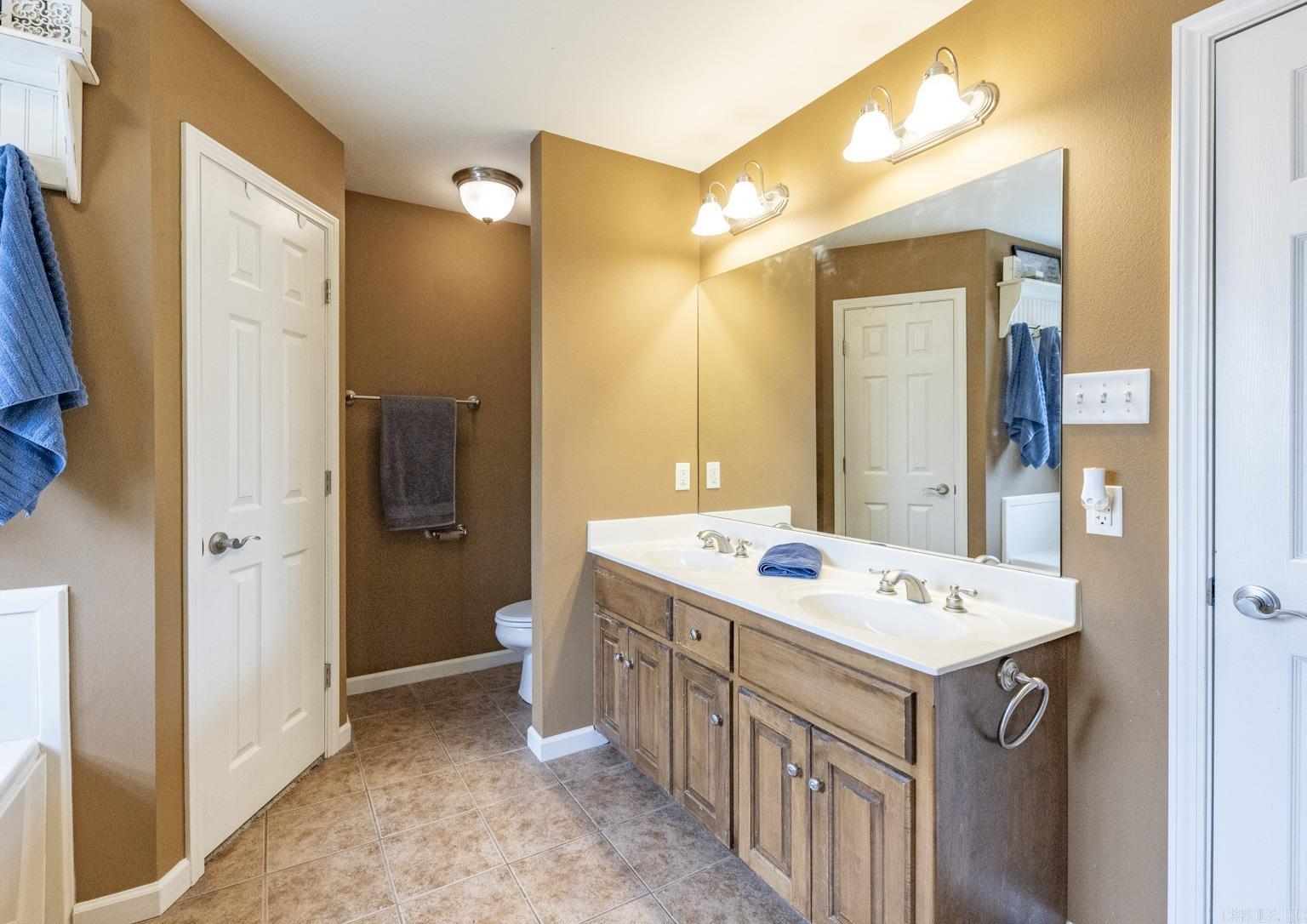 ROLLING BROOK - Residential