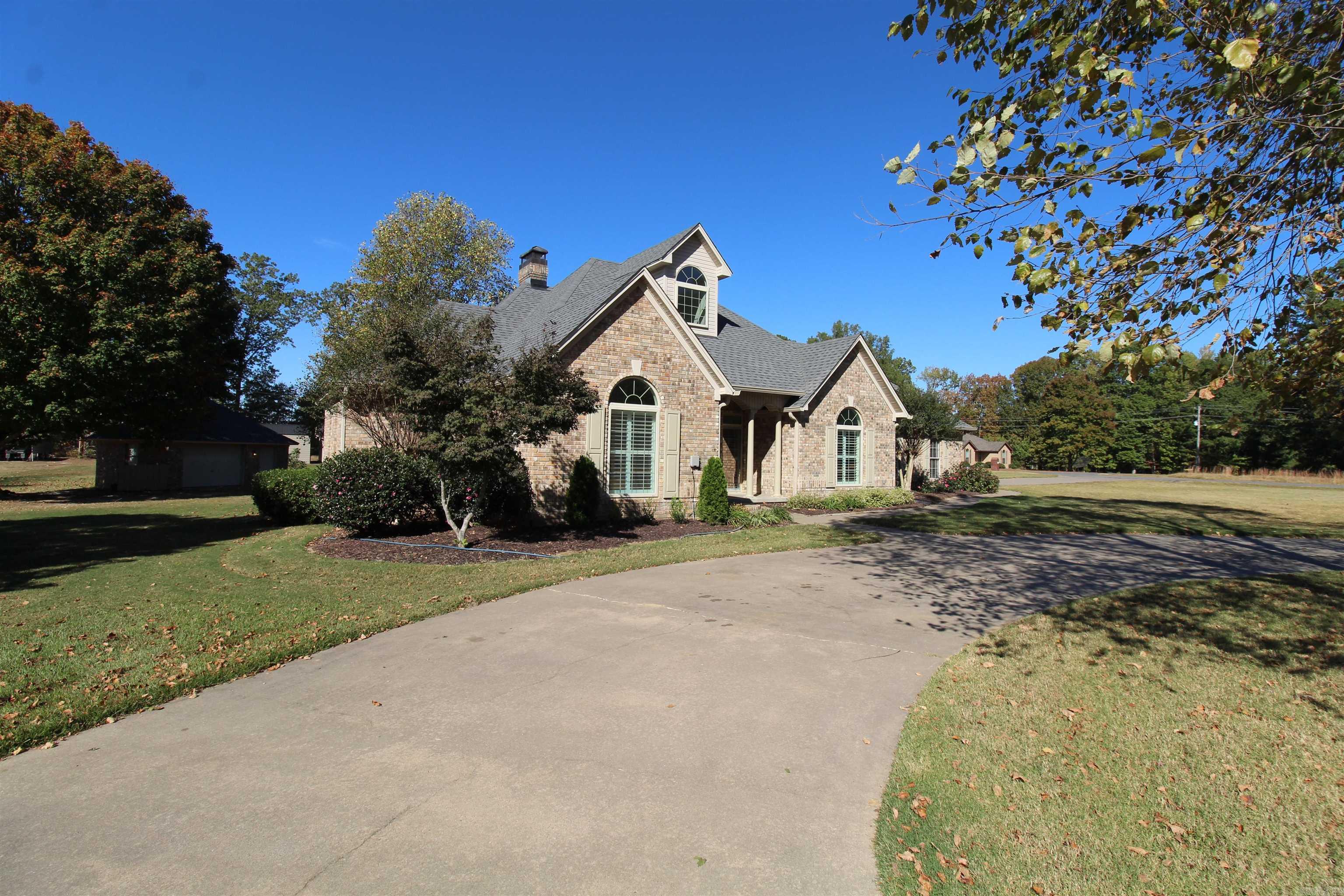 BROWNWOOD - Residential