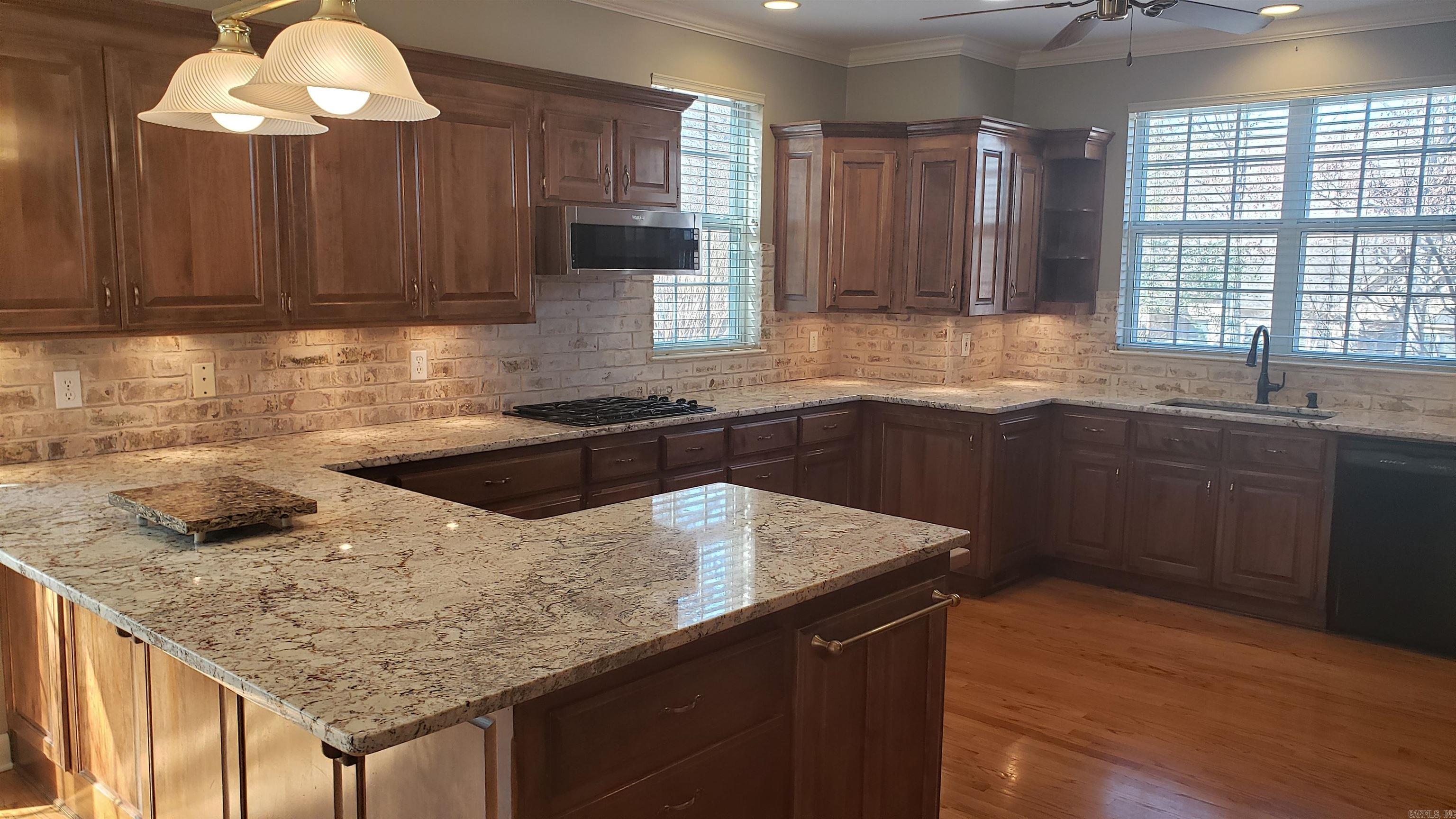 CHENAL VALLEY BASCOM PLACE - Residential