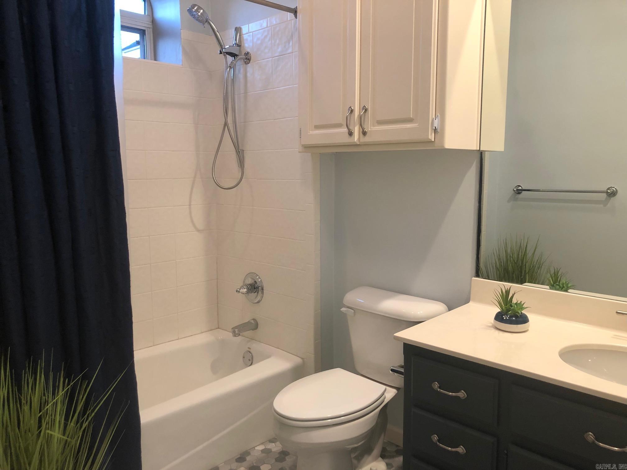 CHENAL VALLEY BASCOM PLACE - Residential