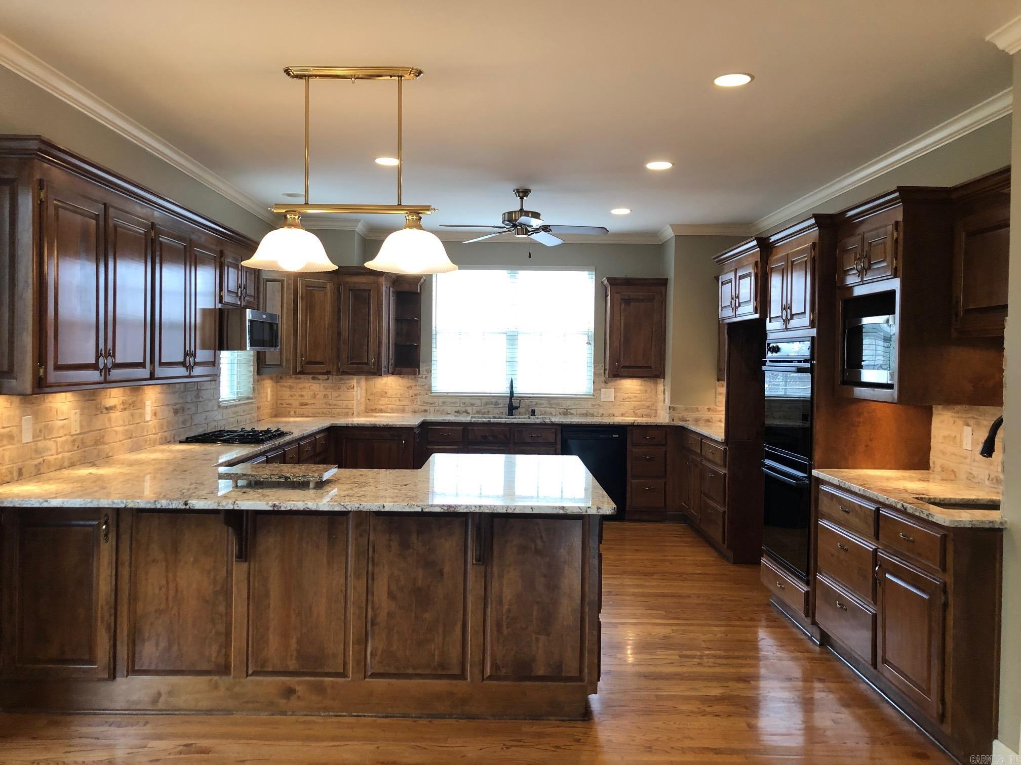 CHENAL VALLEY BASCOM PLACE - Residential