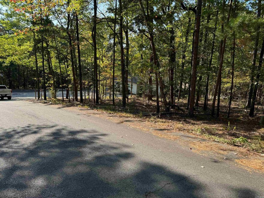 REDUCED $500...LAKE DESOTO NEARBY...CLOSE TO DESOTO GOLF COURSE...PICKLEBALL COURTS CLOSE BY...WEST GATE NEARBY...CALL TODAY FOR MORE INFORMATION...