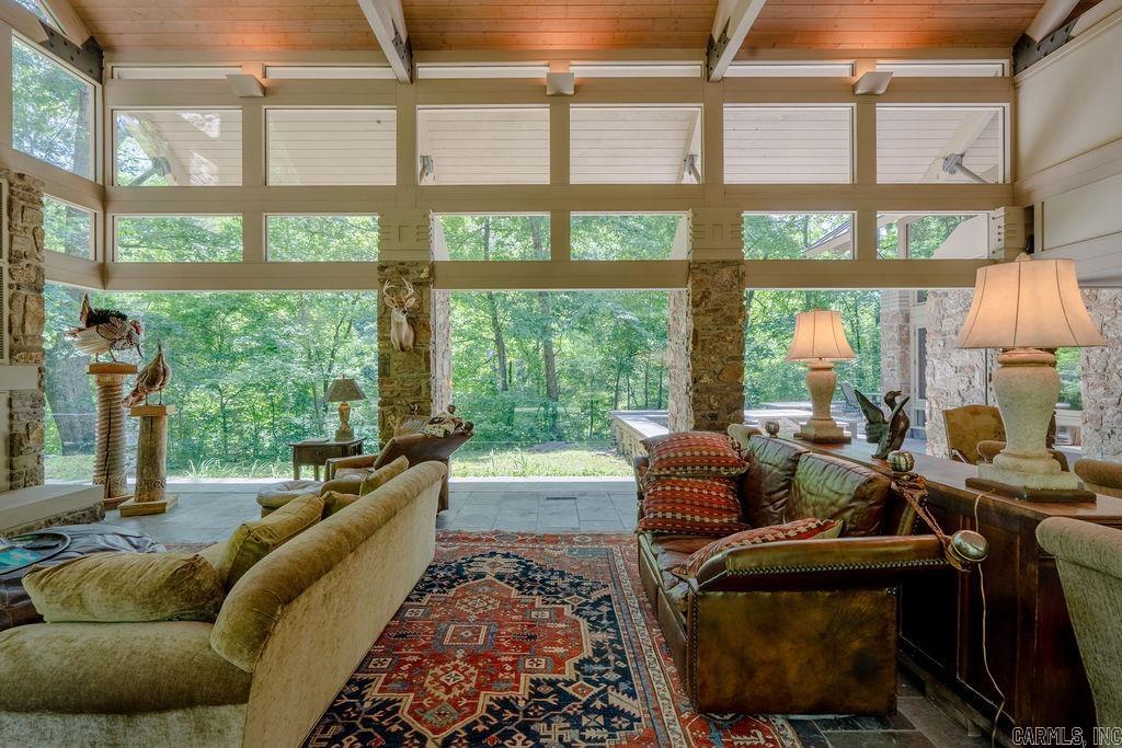 TROUT HAVEN - Residential