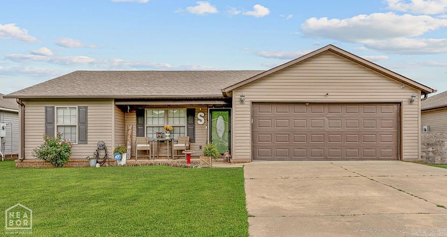 Welcome to this charming and well-maintained home located in Paragould. This move in ready charmer offers 3 bedrooms and 2 bathrooms in a split plan within 1,356 sq ft of comfortable living space. Inside you will find an open layout featuring a spacious kitchen with a center island, perfect for cooking while still being a part of the conversation in the living area. The large dining space easily accommodates family meals, game night or even a poker night with the boys. The primary suite includes ample space for a king sized bed, a generous walk in closet, and a large private bathroom with double sinks. Enjoy the outdoors in the fully fenced backyard complete with a covered back porch ideal for relaxing or entertaining. Situated in a desirable neighborhood, this home combines comfort, convenience and functionality.