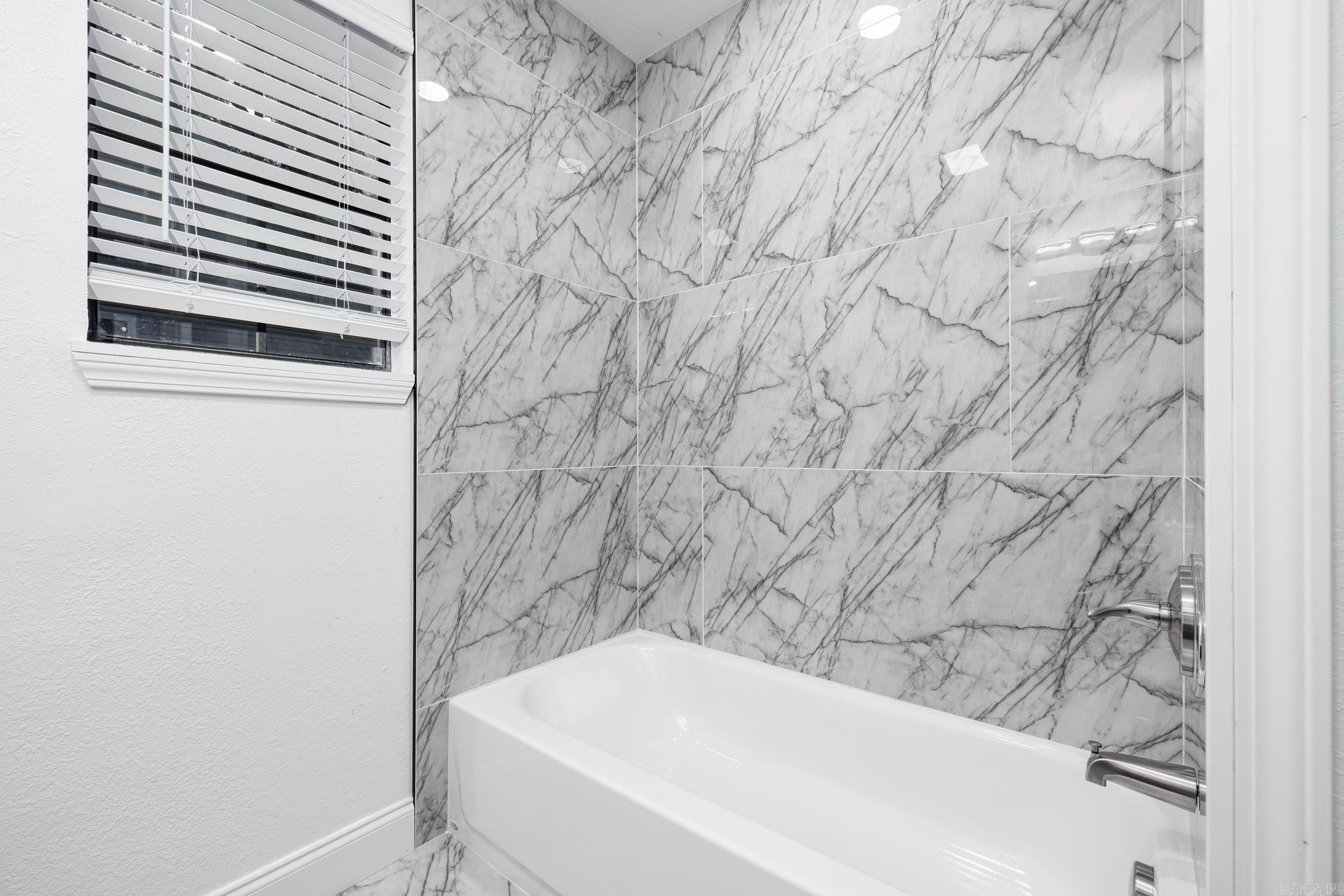 PINEDALE COVE - Residential