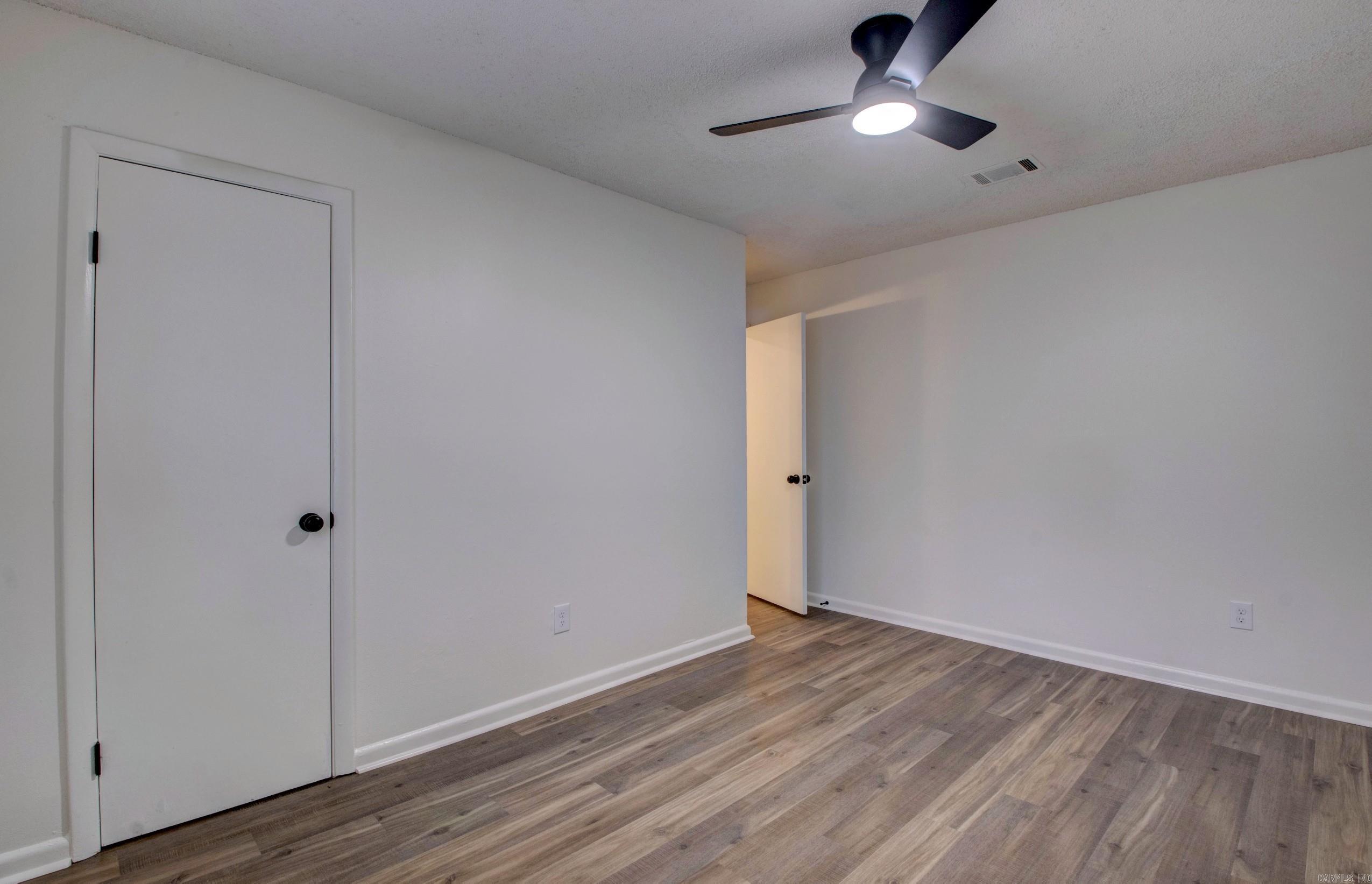 LE BETTE MANOR - Residential