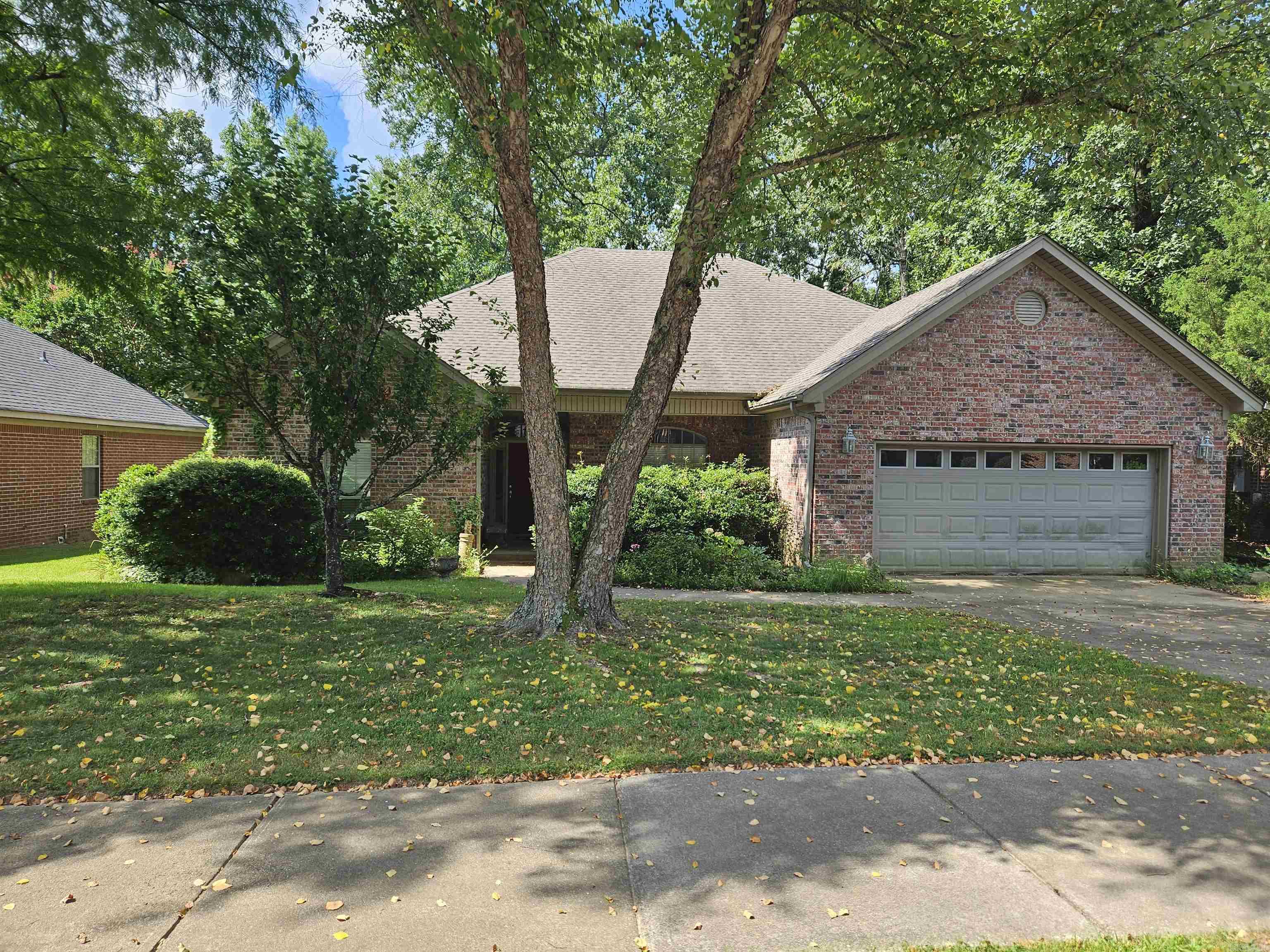 Beautiful 3 bedrooms, 2 baths, split floor plan that needs interior/exterior clean up. Home is being sold AS IS with all contents conveying. Priced well below market value. House is in good condition, just needs TLC.