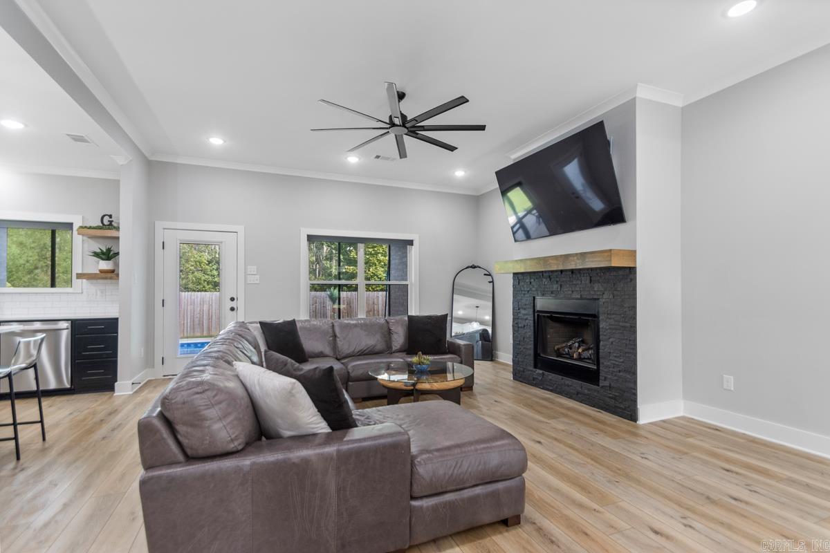 MILLERS GLENN - Residential