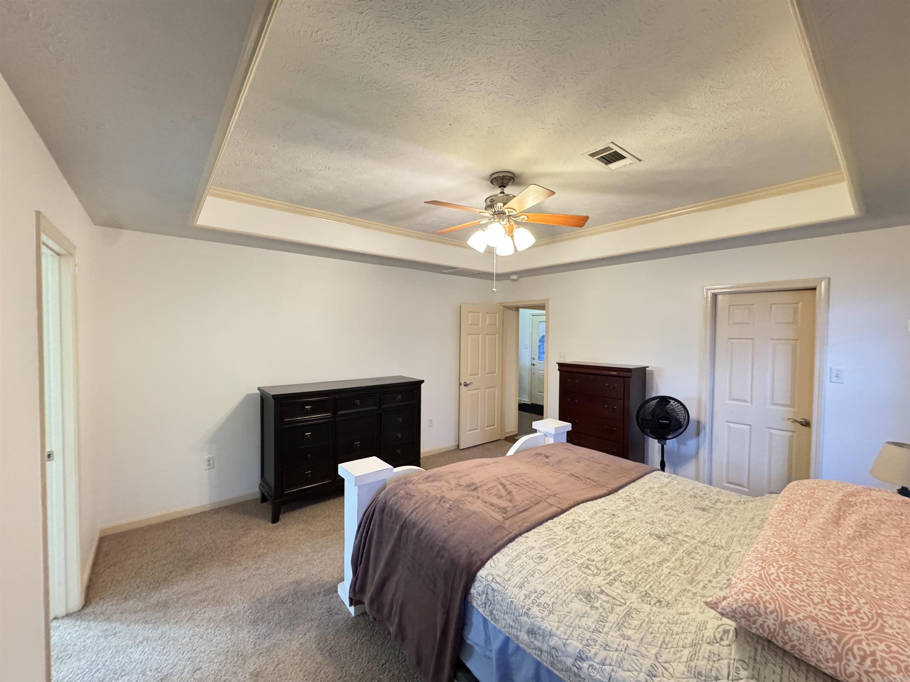 DOVE CREEK - Residential