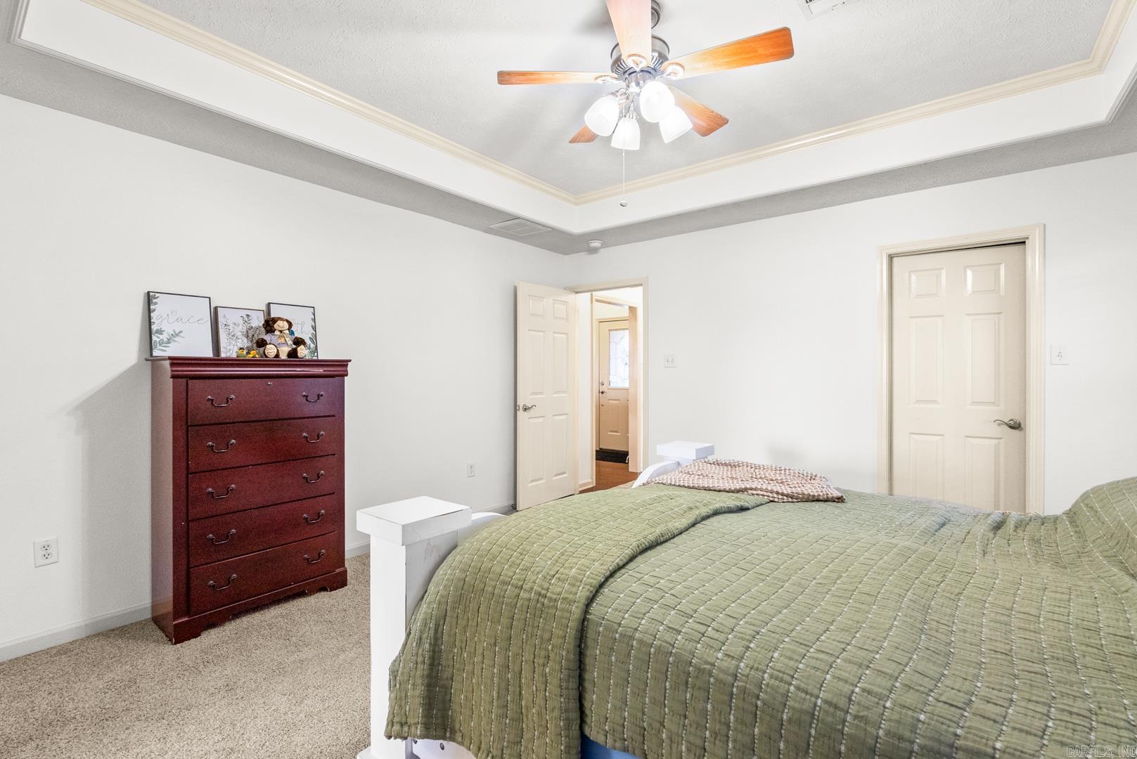 DOVE CREEK - Residential