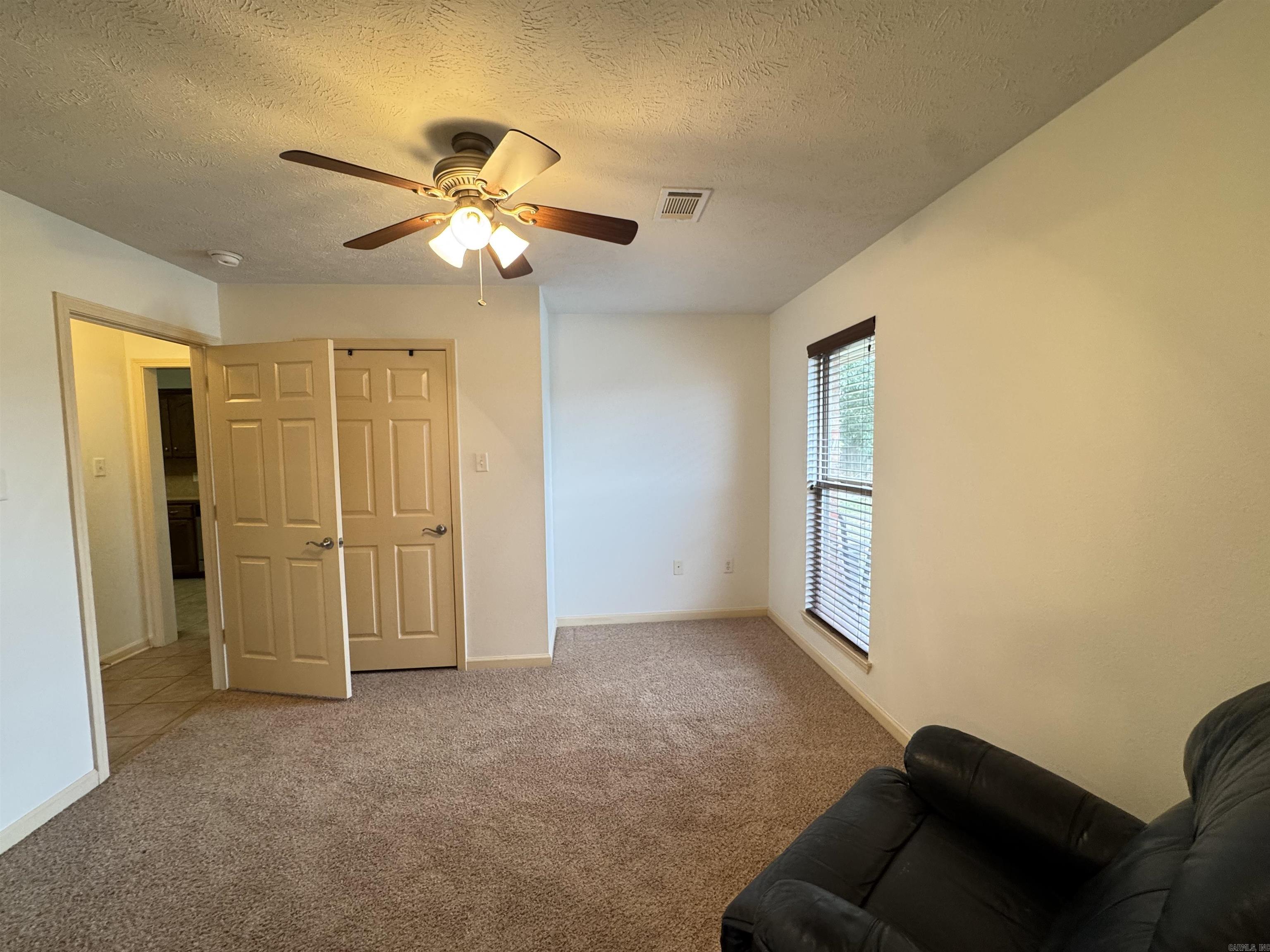 DOVE CREEK - Residential