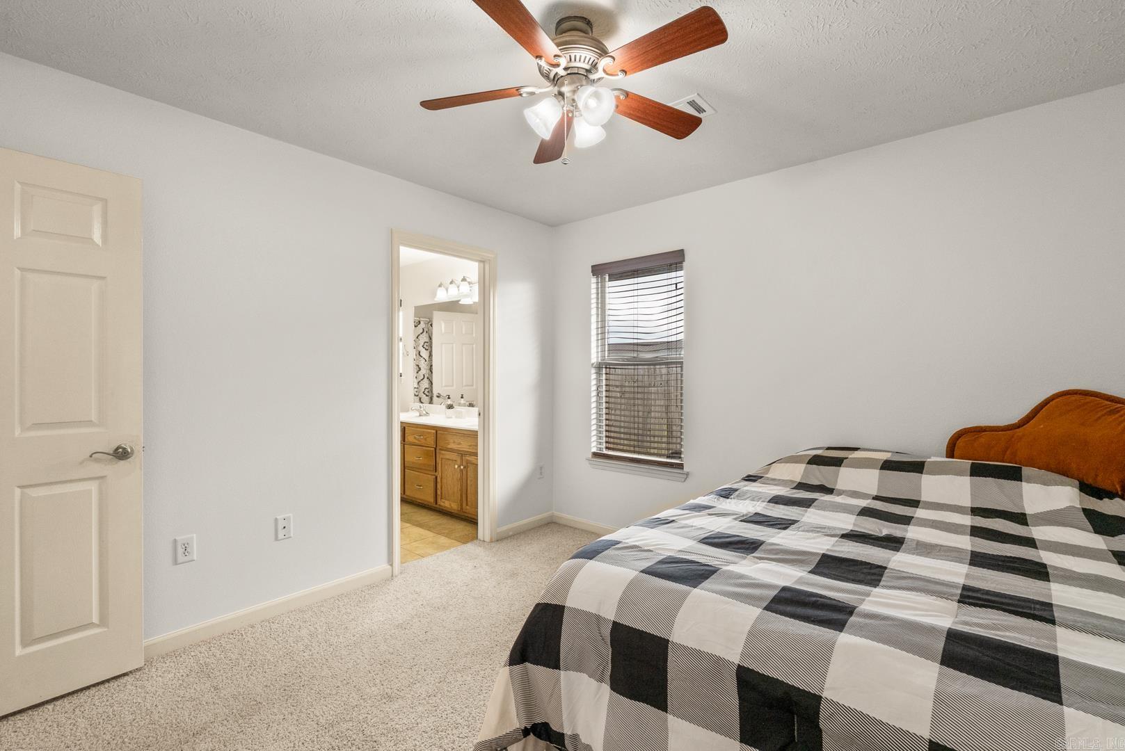 DOVE CREEK - Residential