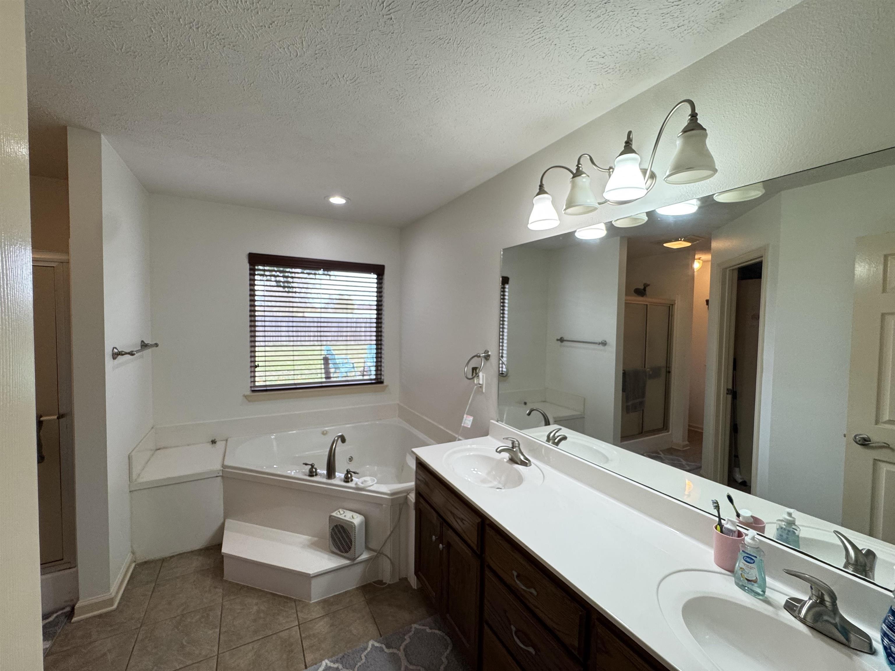 DOVE CREEK - Residential