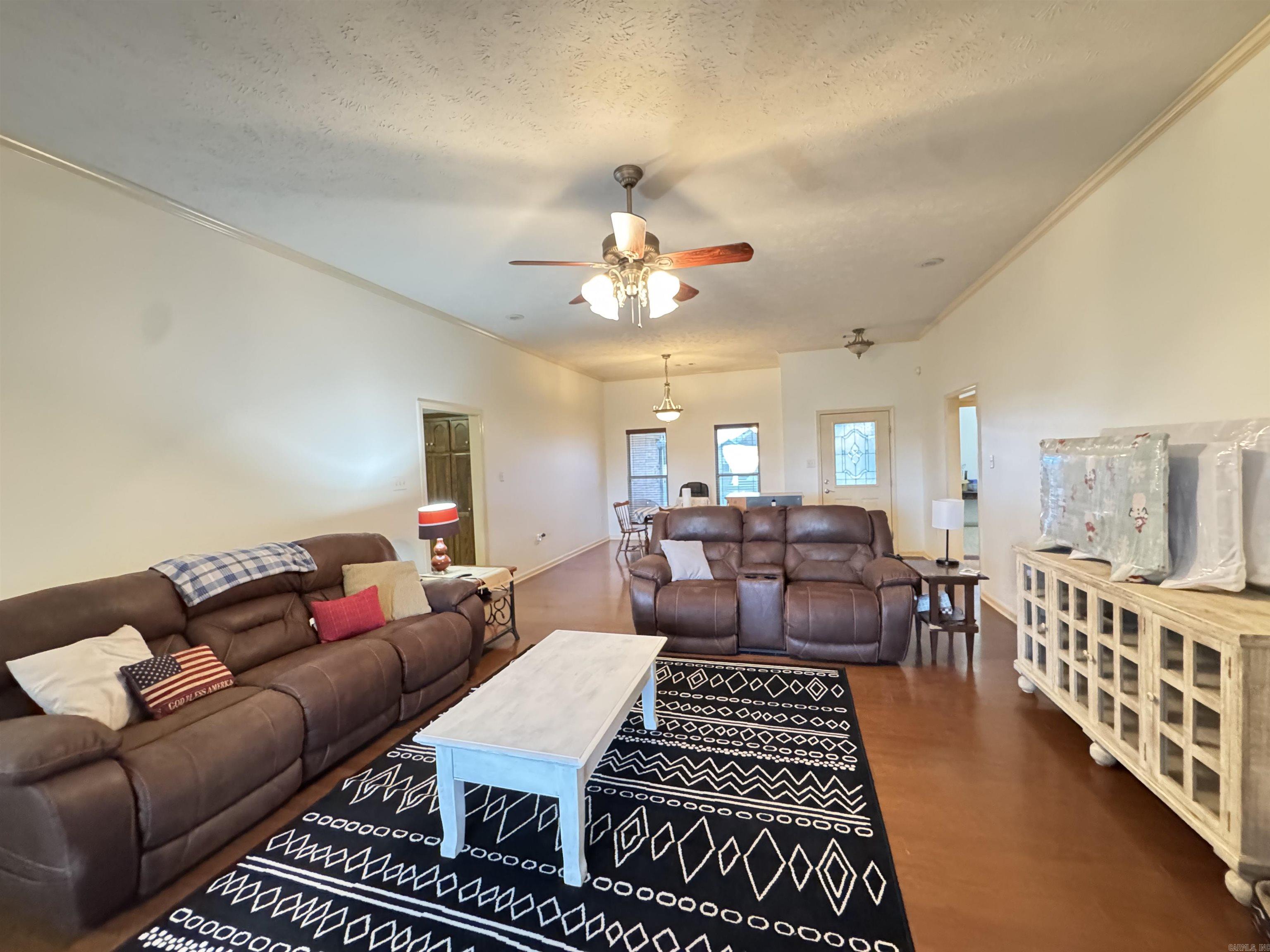 DOVE CREEK - Residential