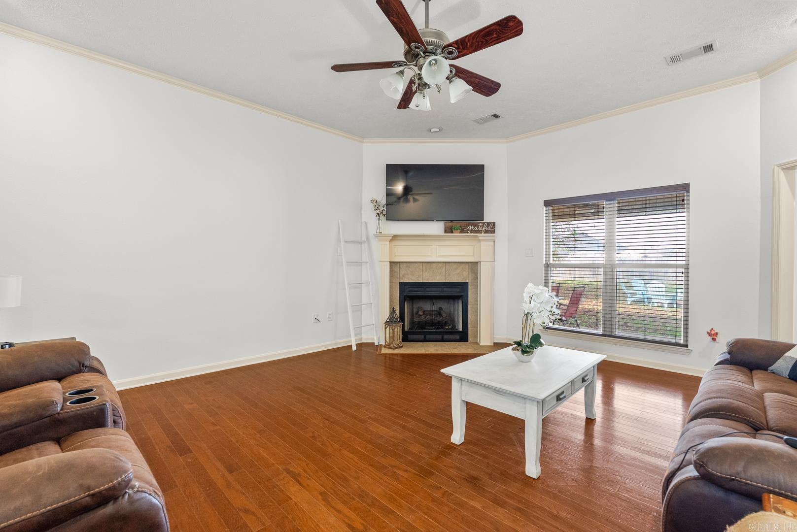 DOVE CREEK - Residential