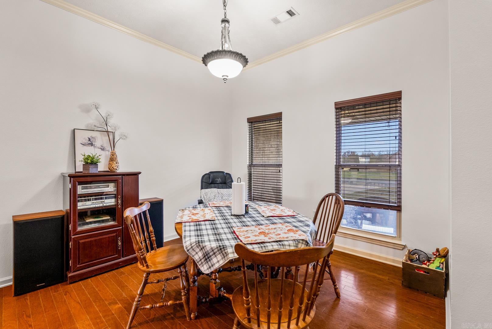 DOVE CREEK - Residential