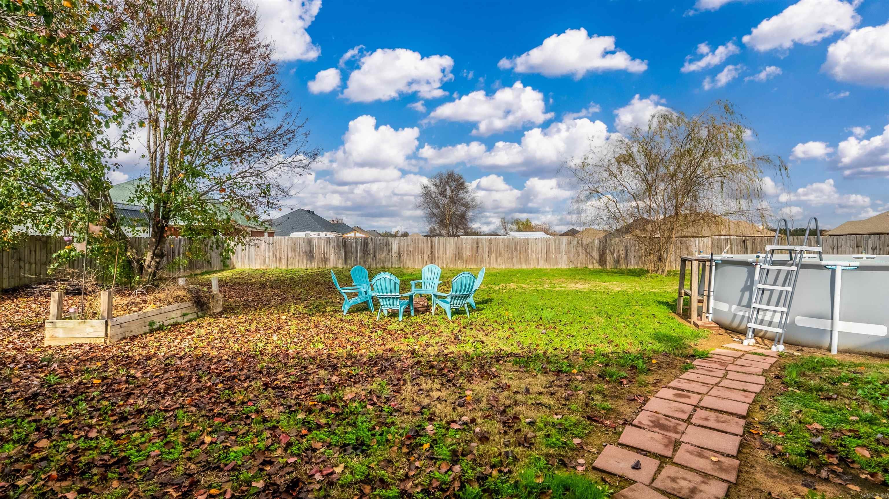 DOVE CREEK - Residential