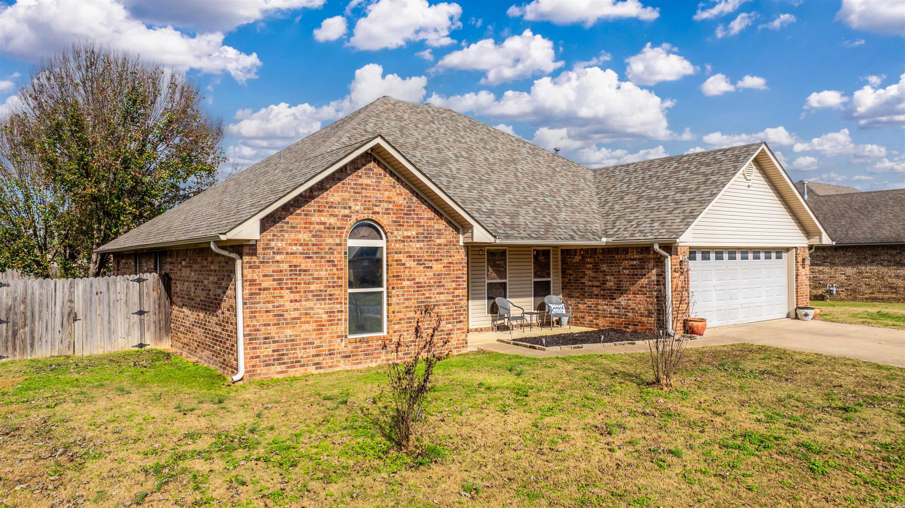 DOVE CREEK - Residential