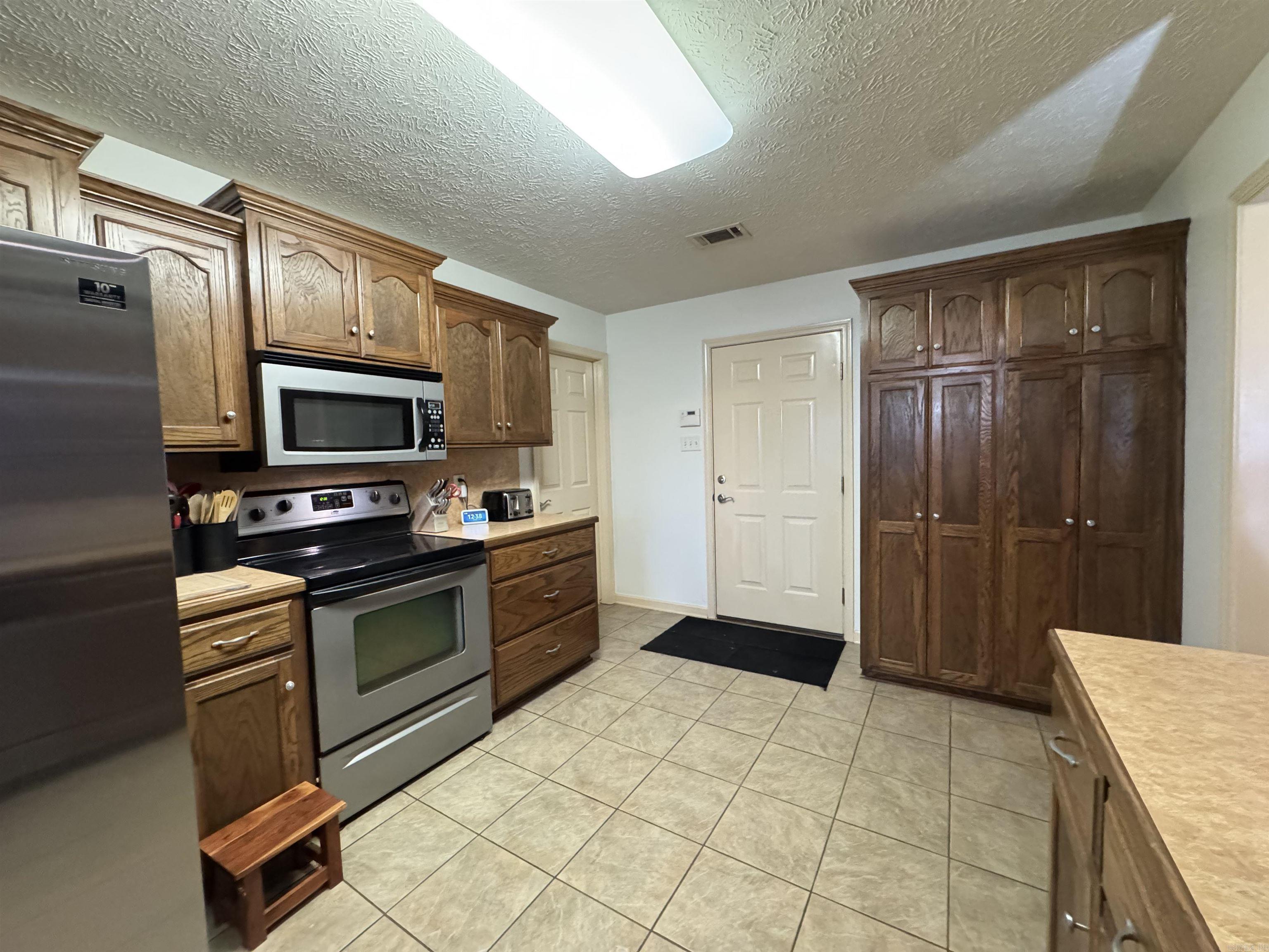 DOVE CREEK - Residential