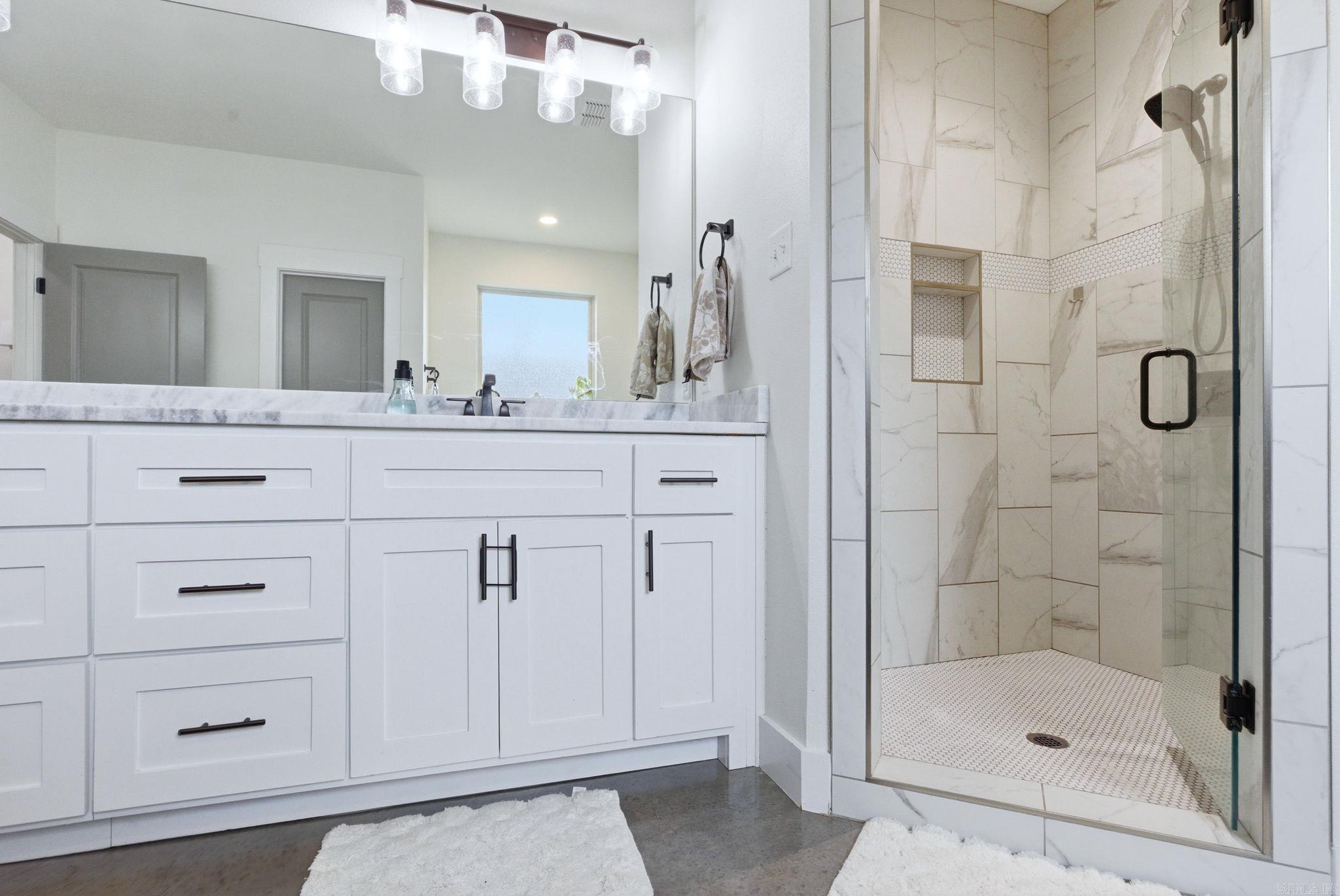 MILLERS GLENN - Residential