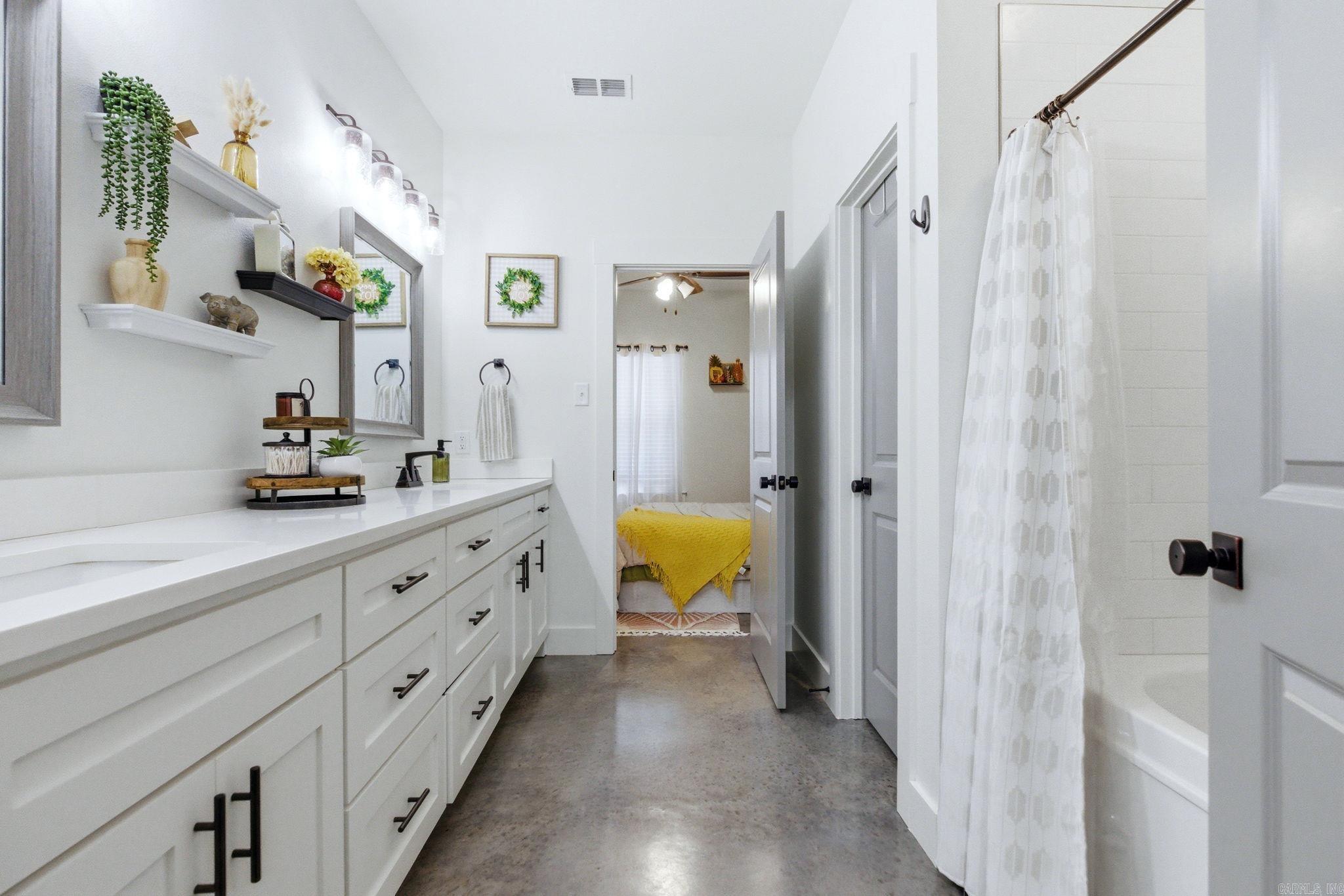 MILLERS GLENN - Residential