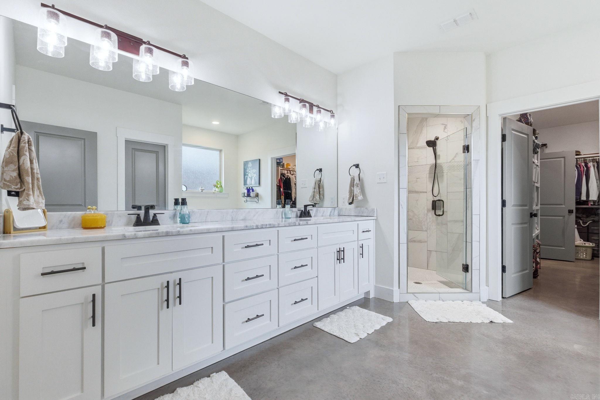 MILLERS GLENN - Residential