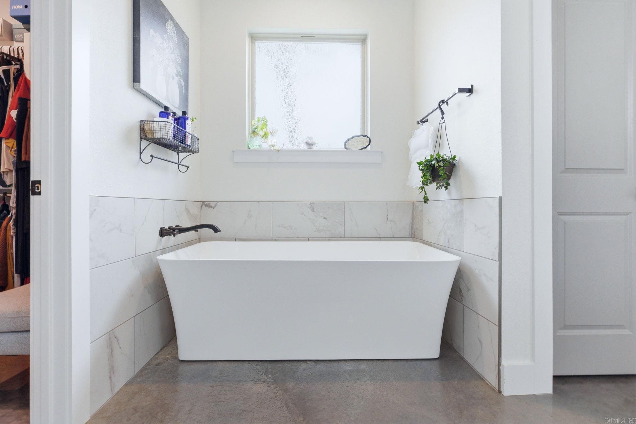 MILLERS GLENN - Residential