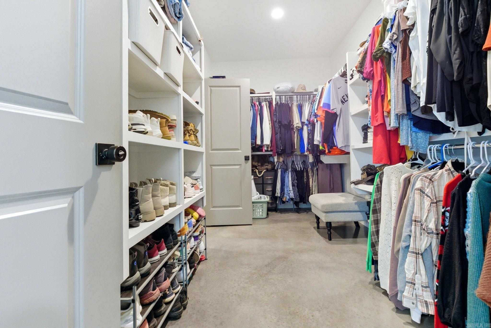 MILLERS GLENN - Residential