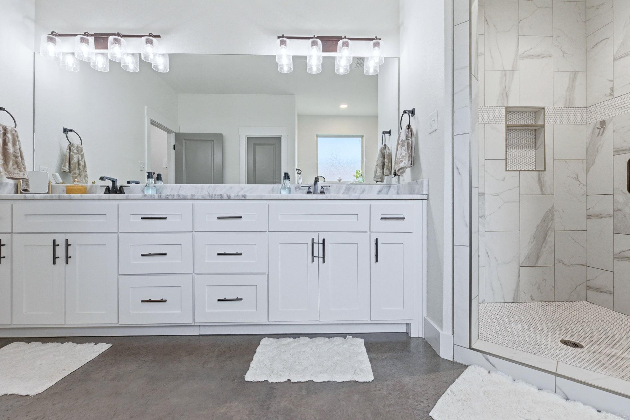 MILLERS GLENN - Residential