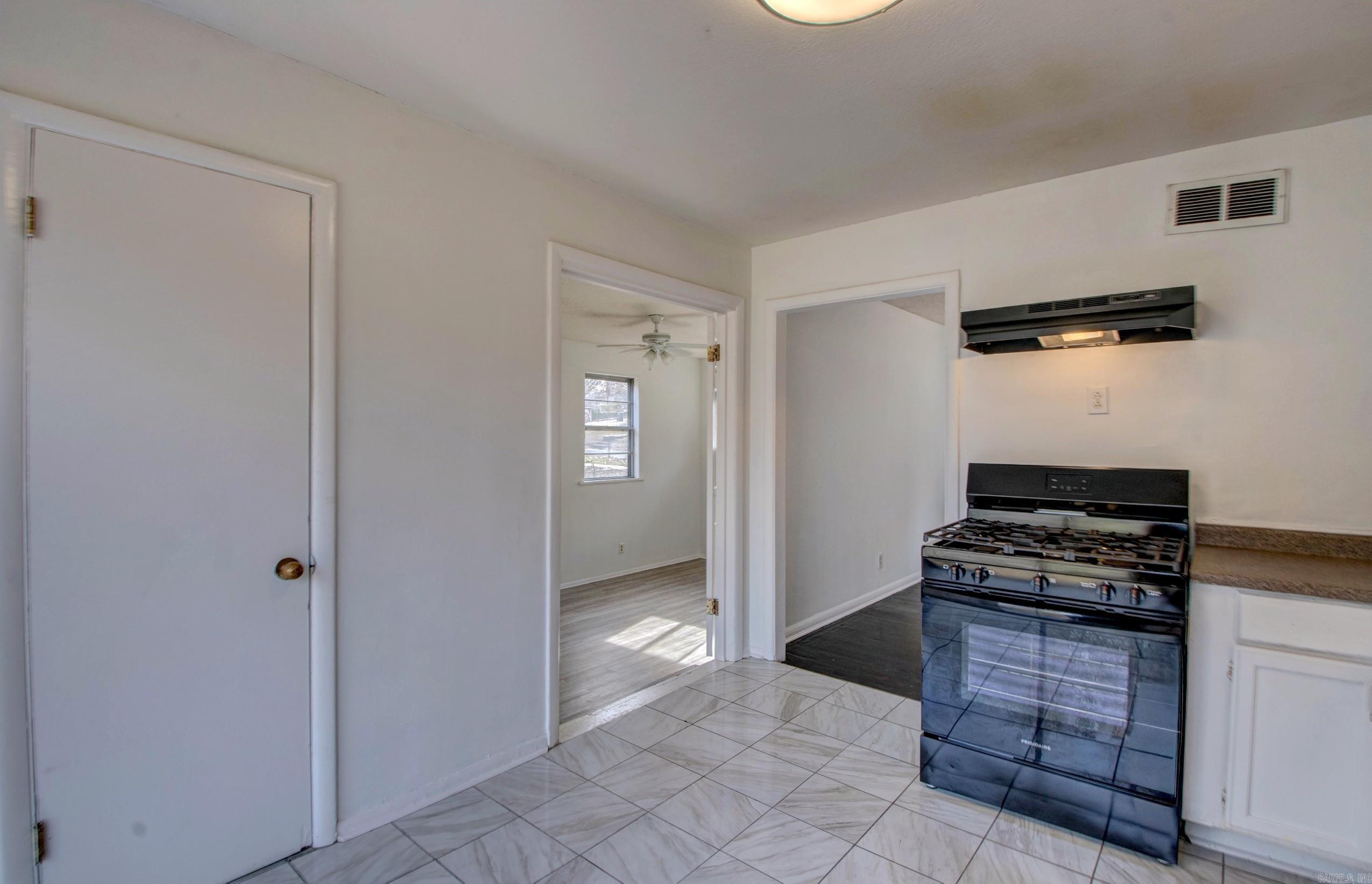 WAKEFIELD VILLAGE - Residential