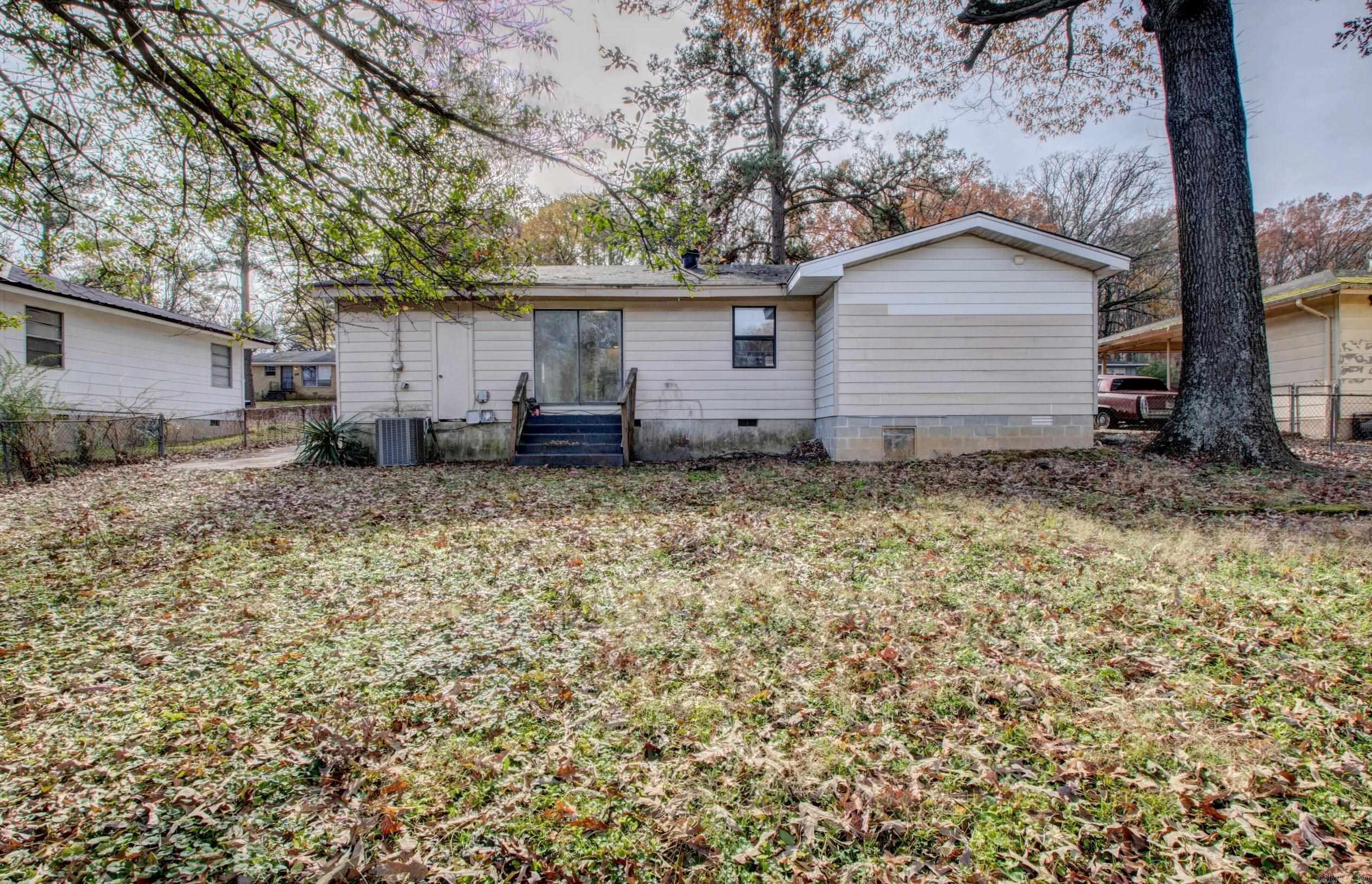 WAKEFIELD VILLAGE - Residential