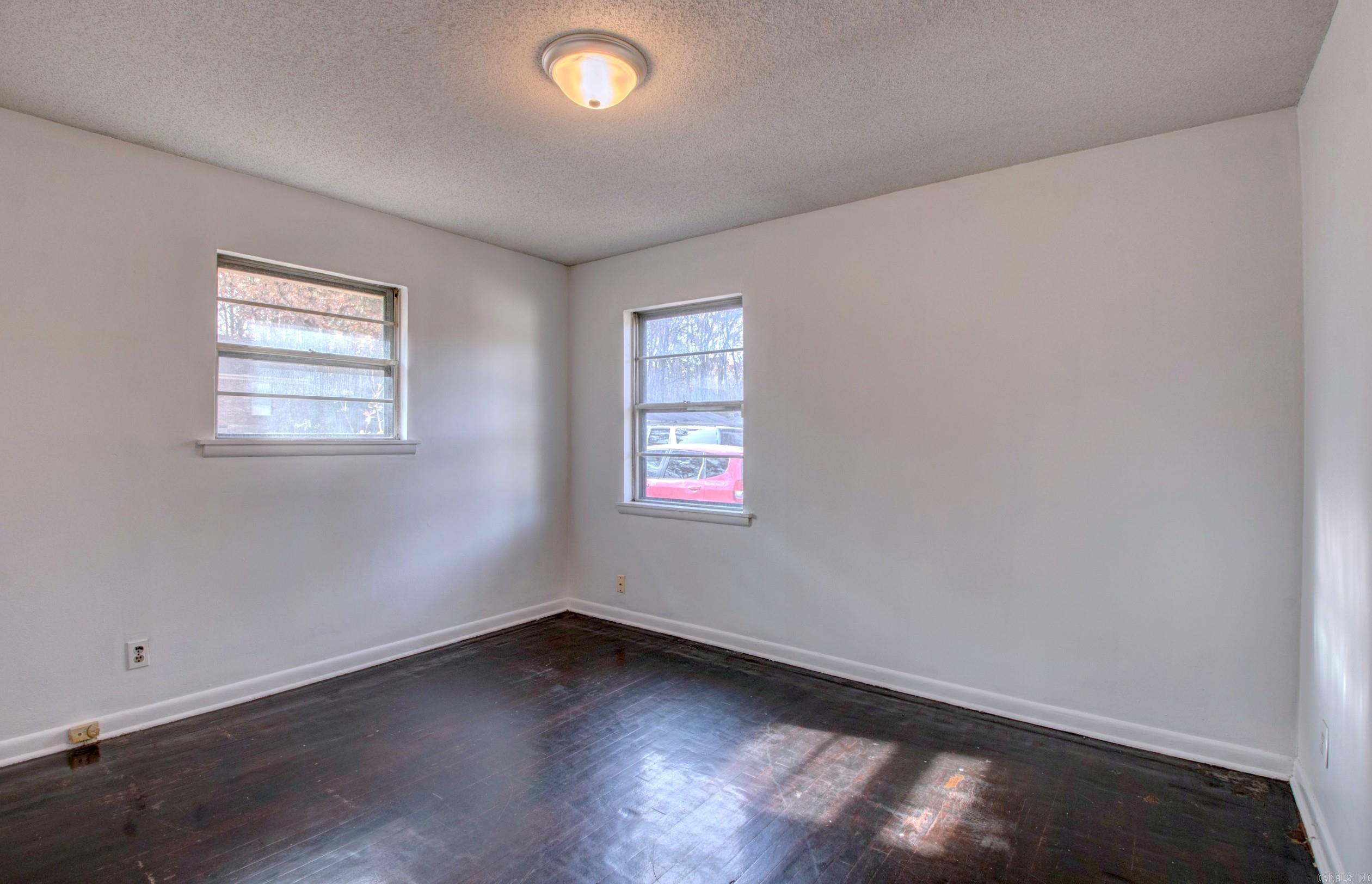 WAKEFIELD VILLAGE - Residential