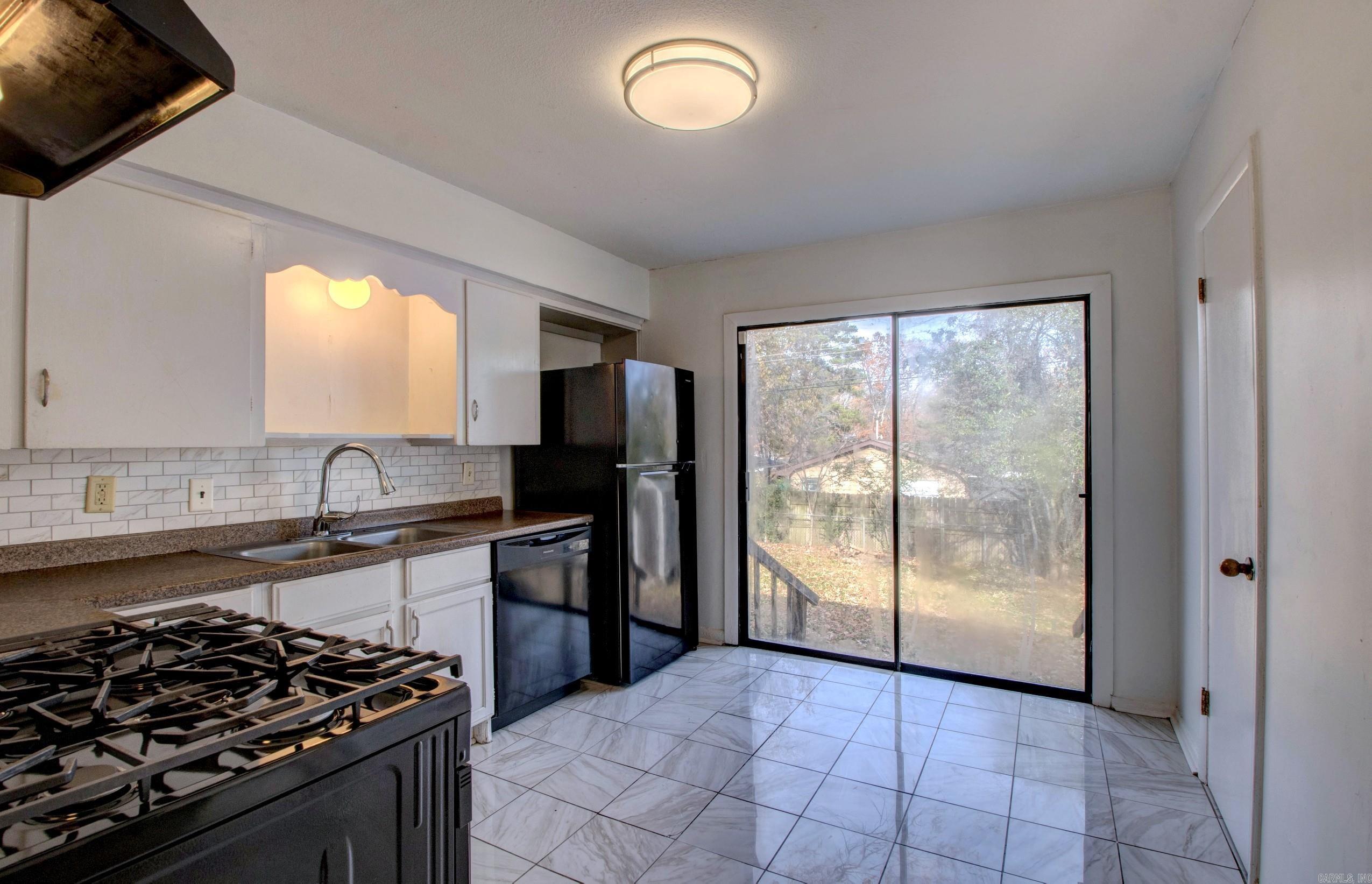 WAKEFIELD VILLAGE - Residential