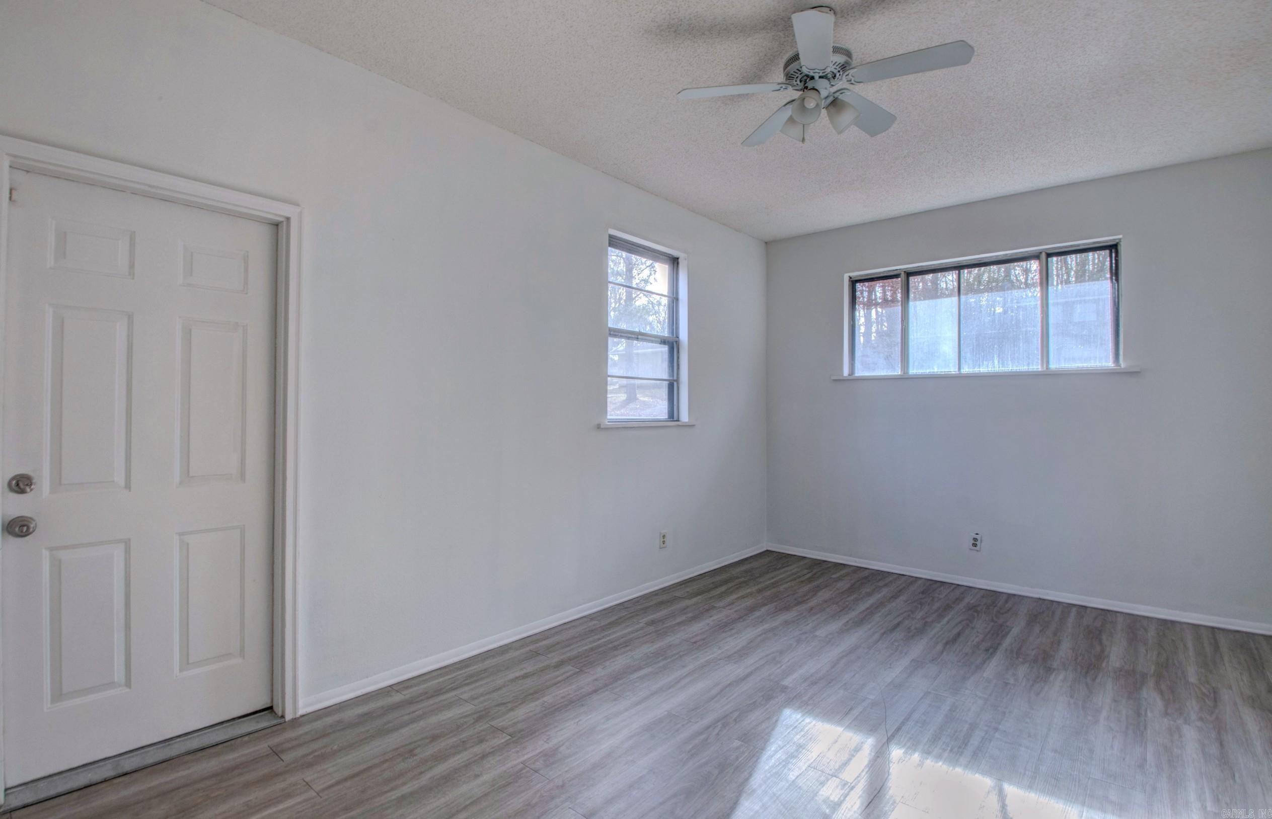 WAKEFIELD VILLAGE - Residential