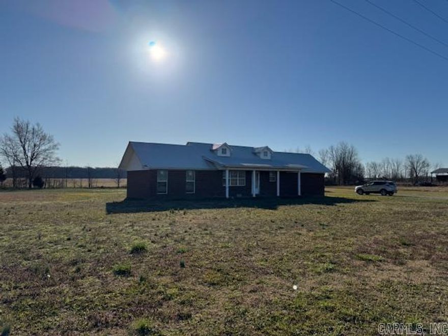 OWNER FINANCING AVAILABLE!!!This charming 3-bedroom, 3-bathroom home in rural Arkansas offers peaceful country living on just over an acre of land. Enjoy the tranquility of the countryside while being just a short drive from local amenities. Perfect for those seeking space, privacy, and a serene lifestyle. Don't miss out on this fantastic opportunity!