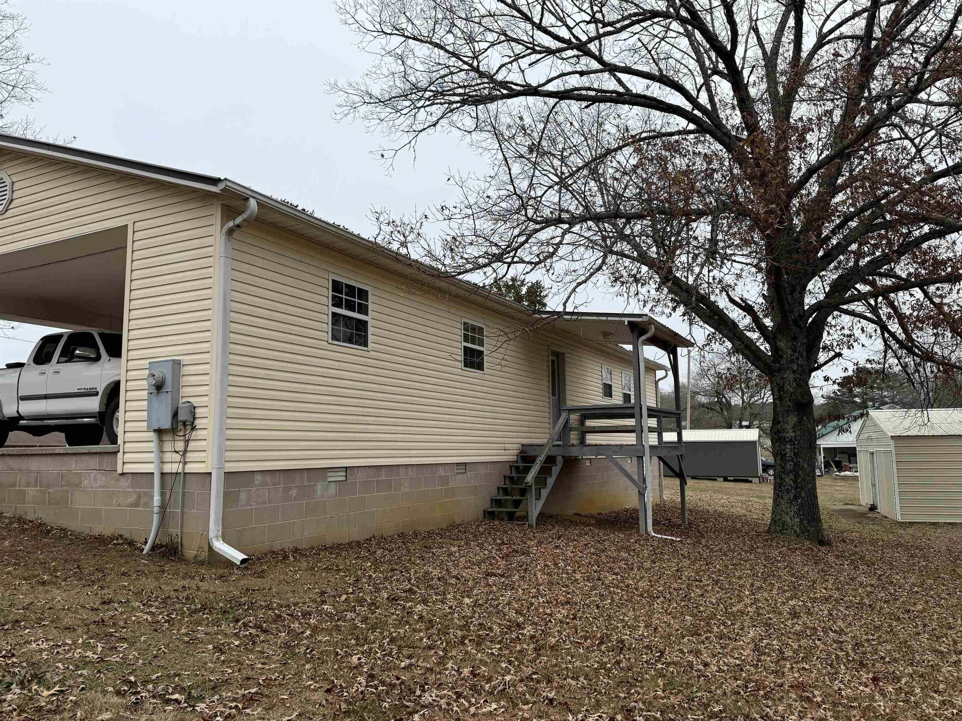 Metes &amp; Bounds - Residential