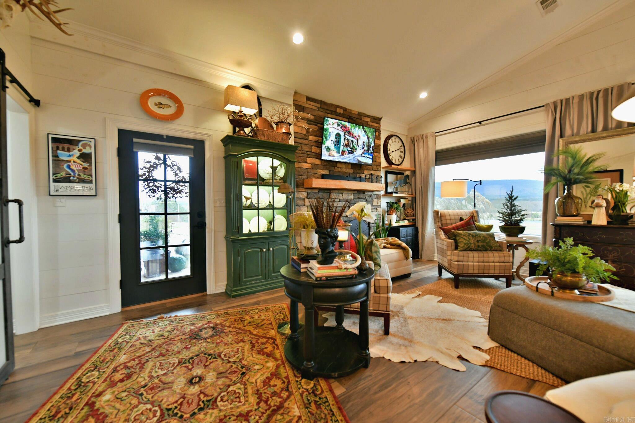 MOUNTAIN FORK (NO PARCELS) - Residential