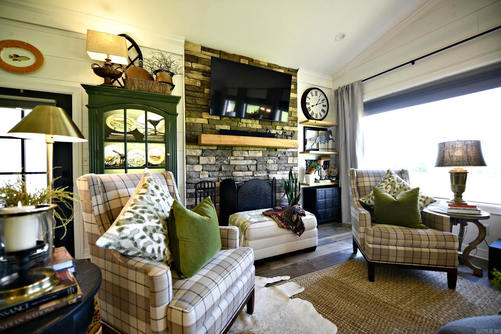 MOUNTAIN FORK (NO PARCELS) - Residential