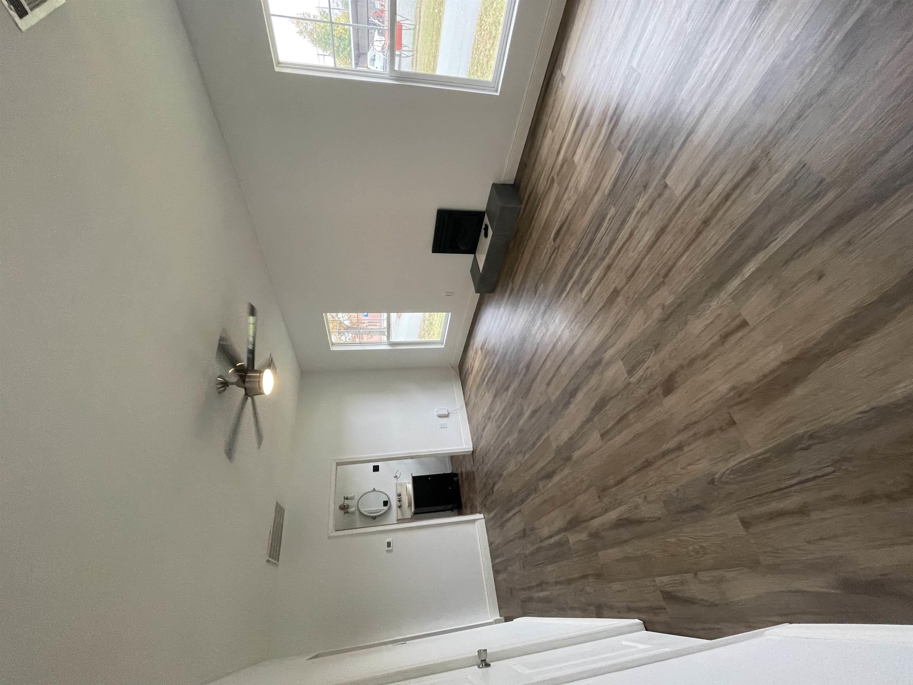 ORIGINAL TOWN OF SHERIDAN - Residential