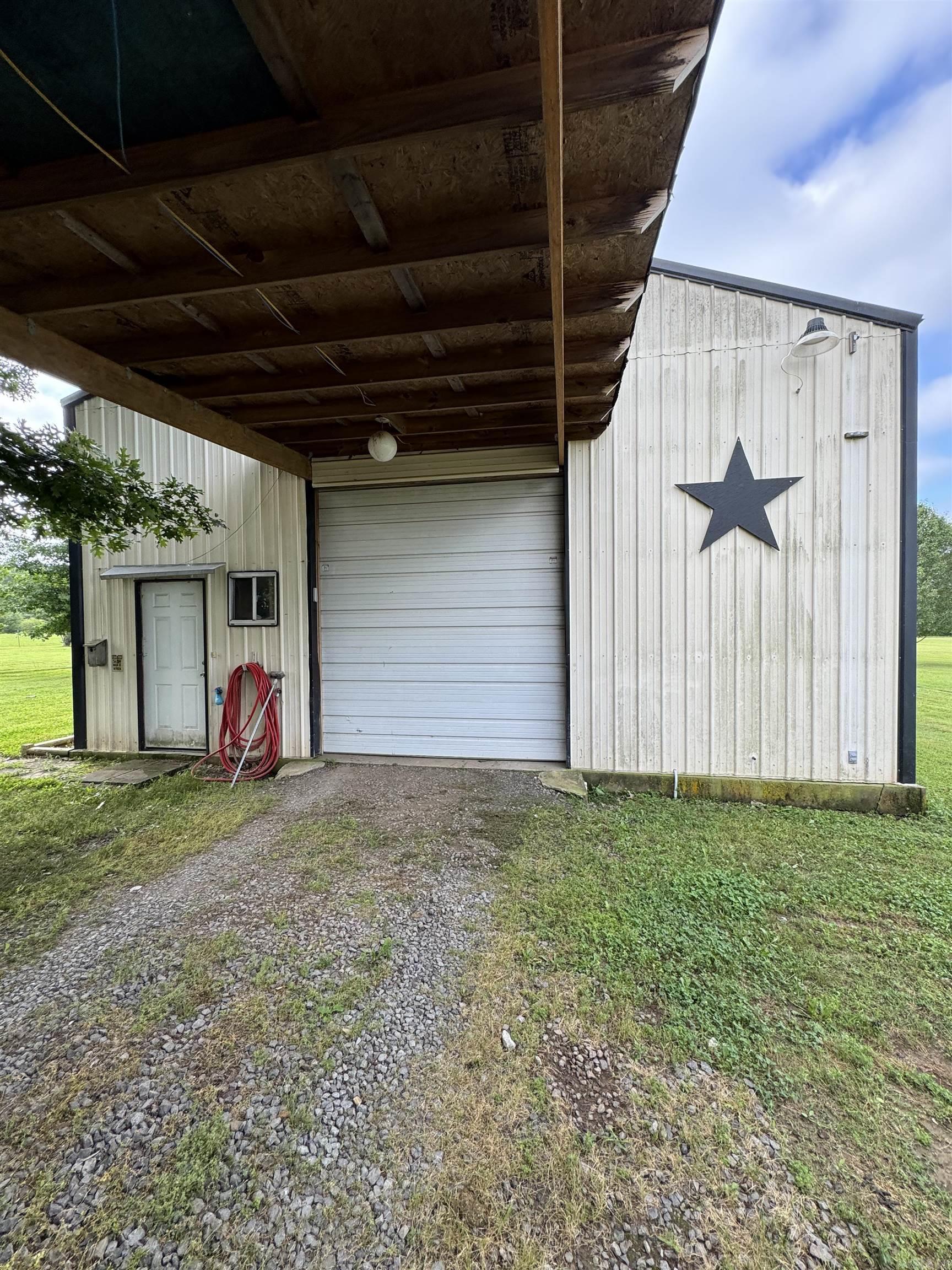 APPLE BLOSSOM FARMS - Residential