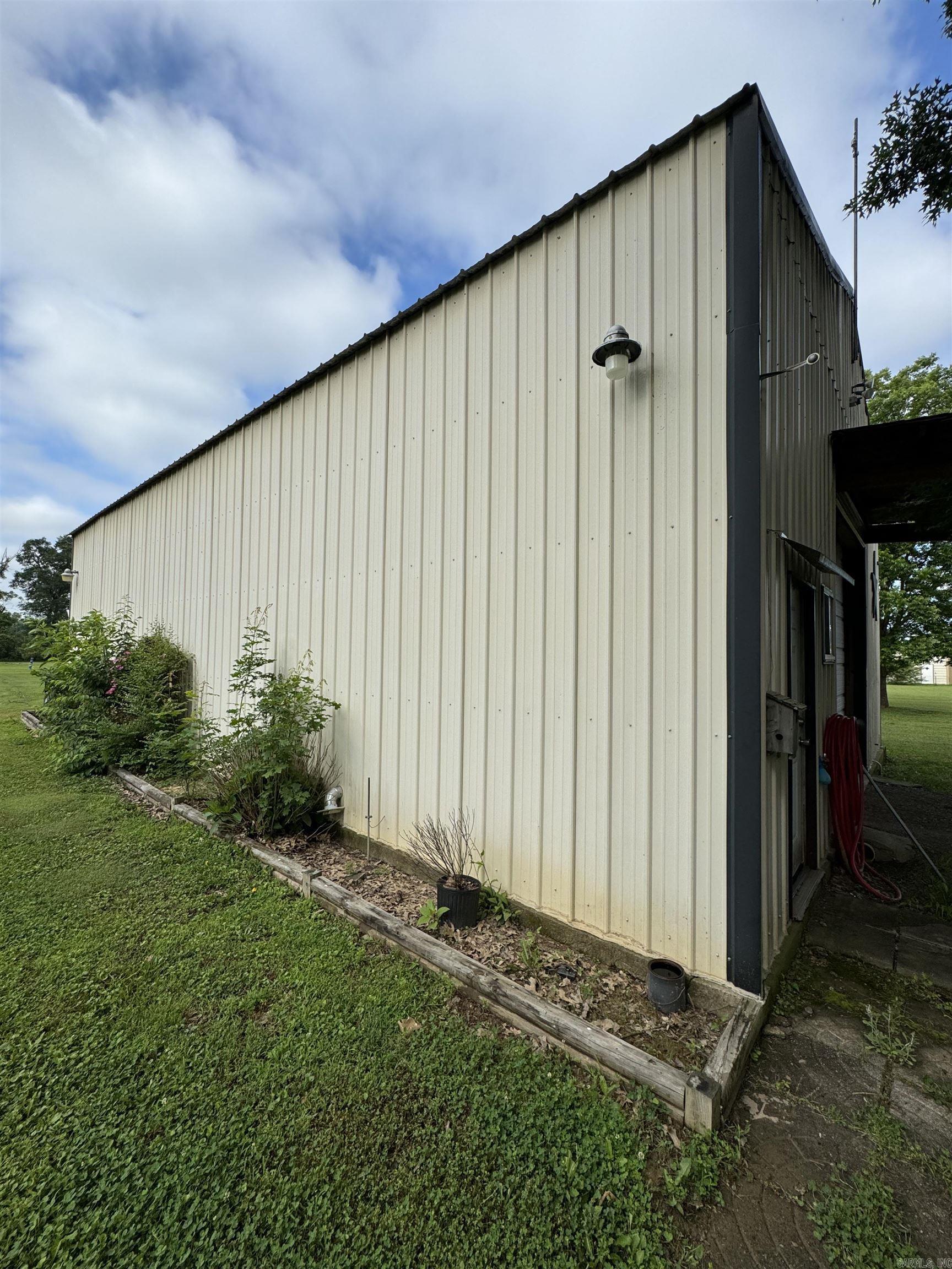 APPLE BLOSSOM FARMS - Residential
