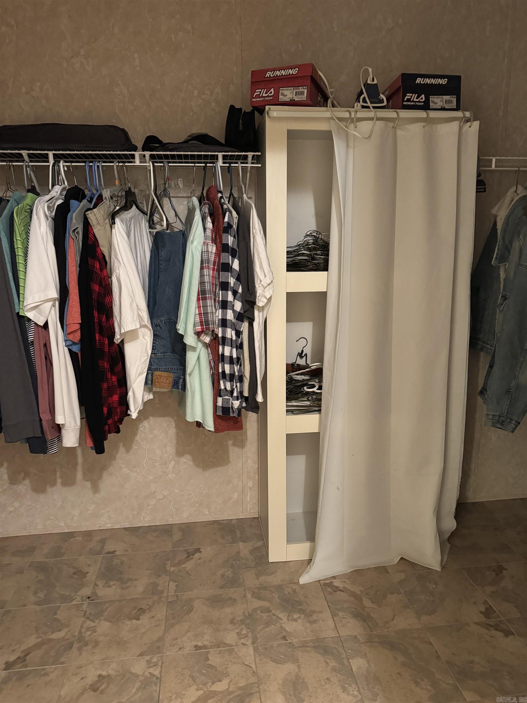 APPLE BLOSSOM FARMS - Residential