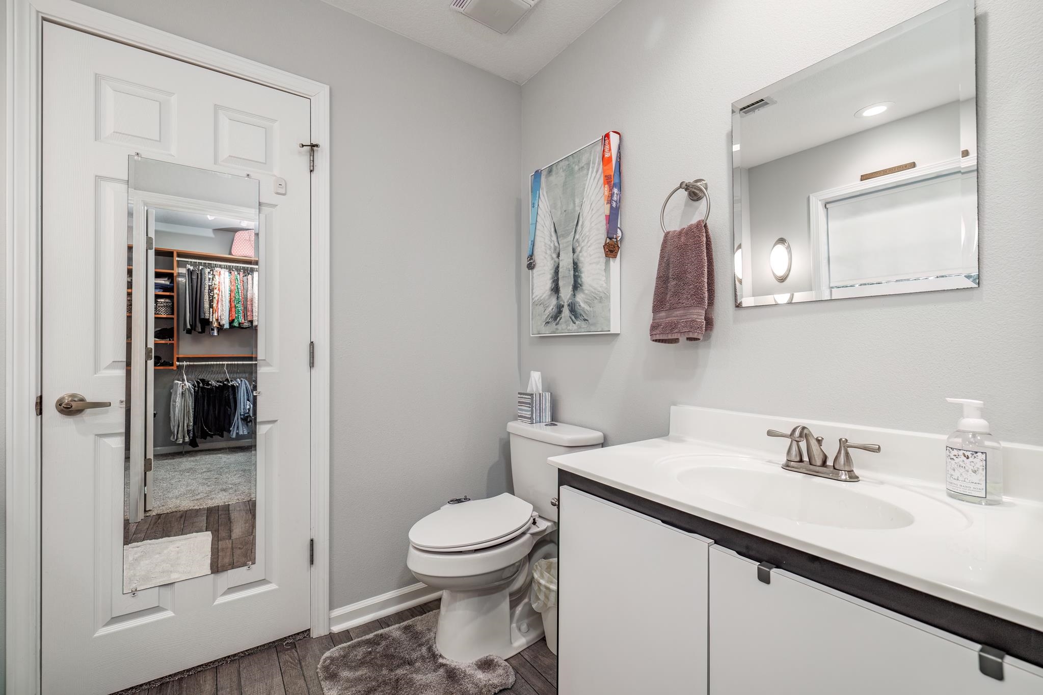 ISABELLA COURTS - Residential