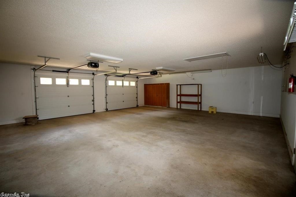 ISABELLA COURTS - Residential