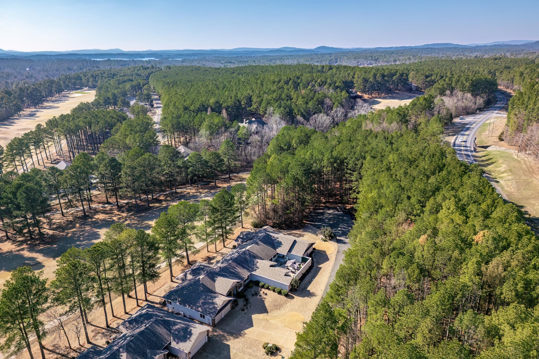 ISABELLA COURTS - Residential