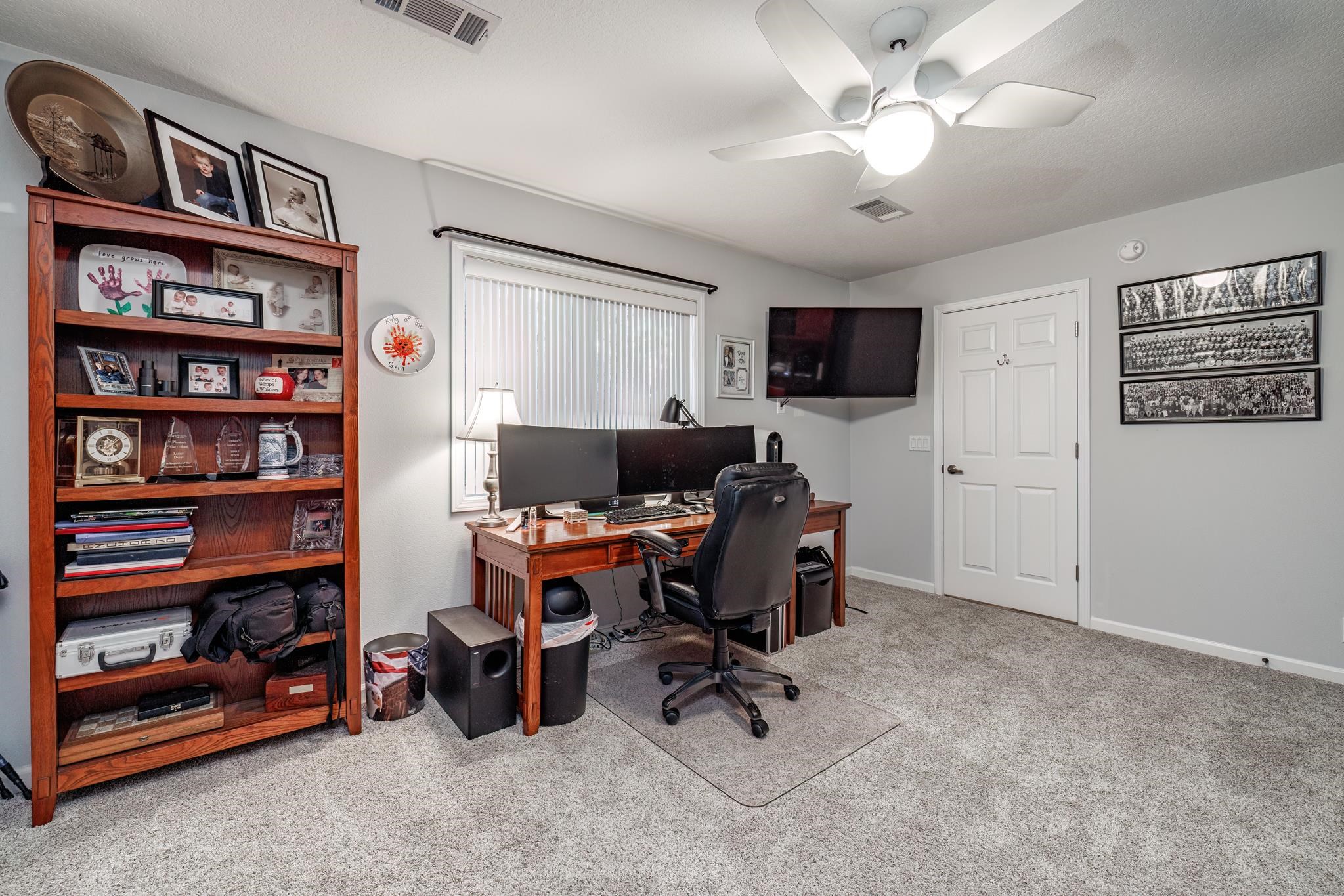 ISABELLA COURTS - Residential