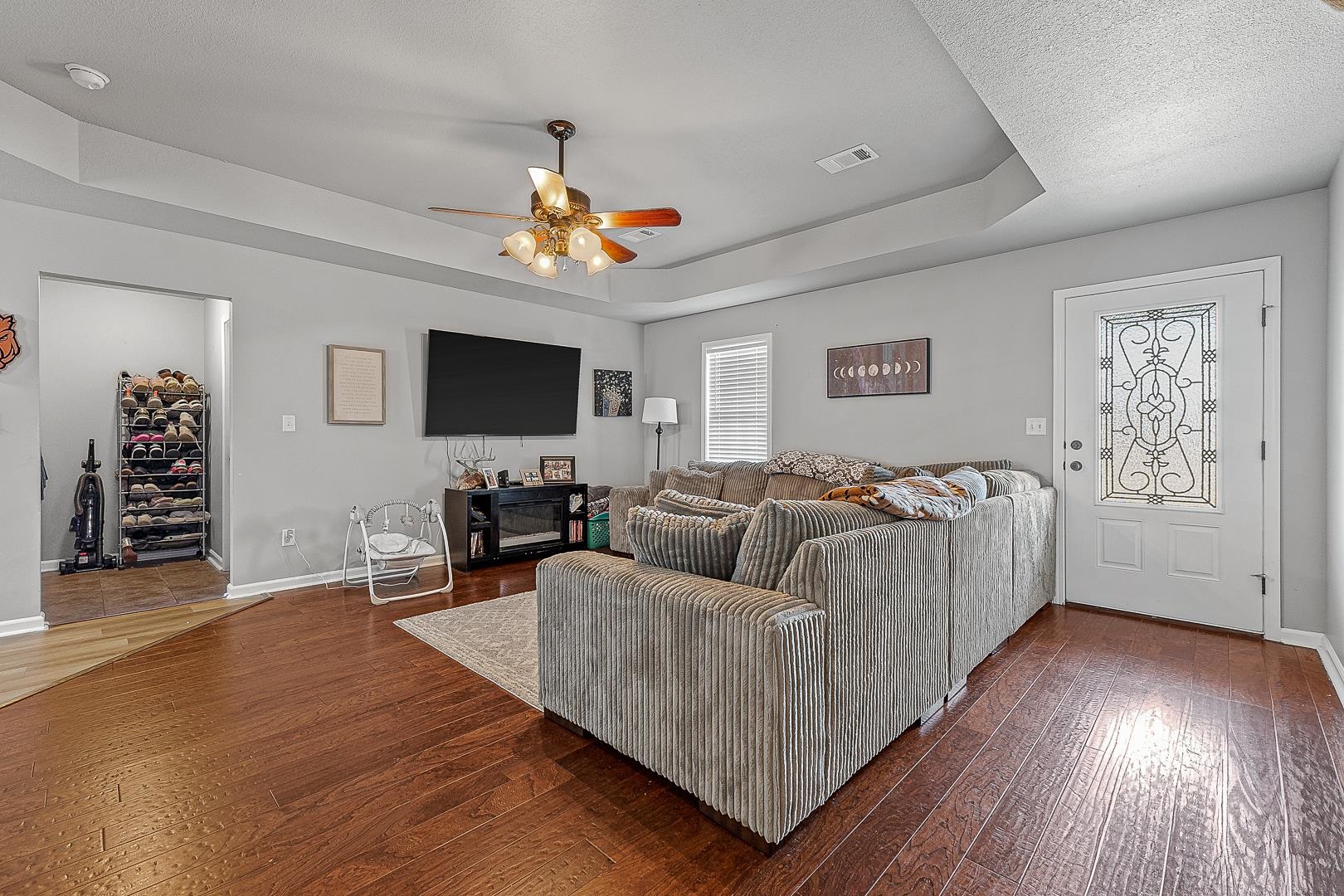 SHADOW RIDGE - Residential